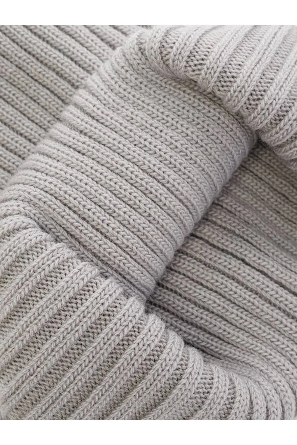 Шапка серая, One