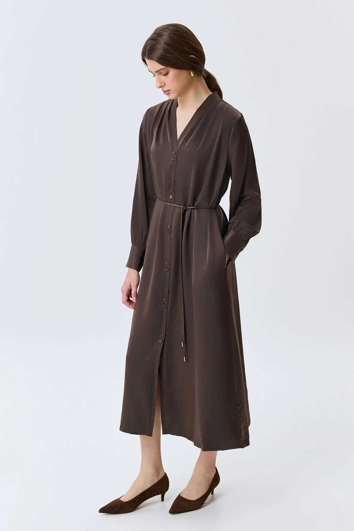 Сатиновое платье-рубашка из 100% вискозы, 46