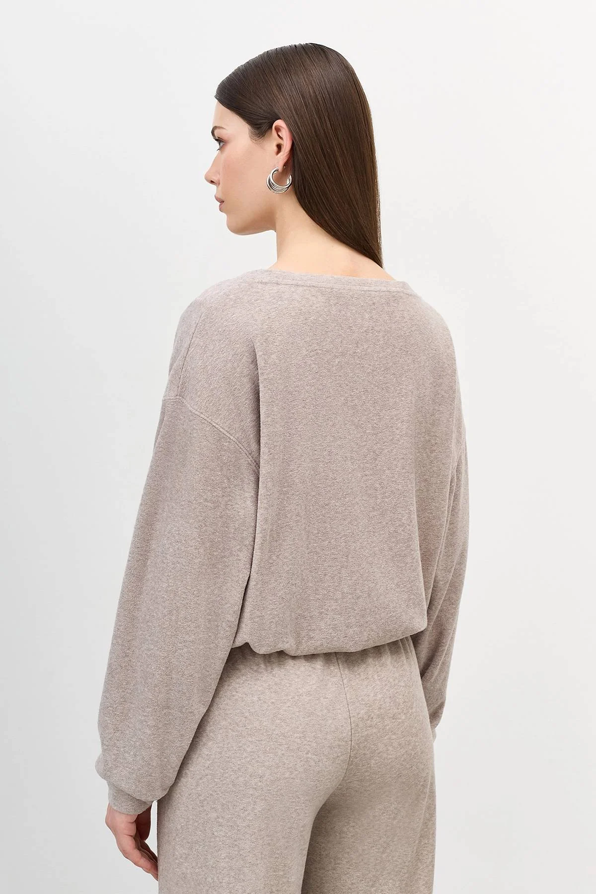 Лимитированная серия джемпер  из фактурного трикотажа с имитацией многослойности и ремень, 40