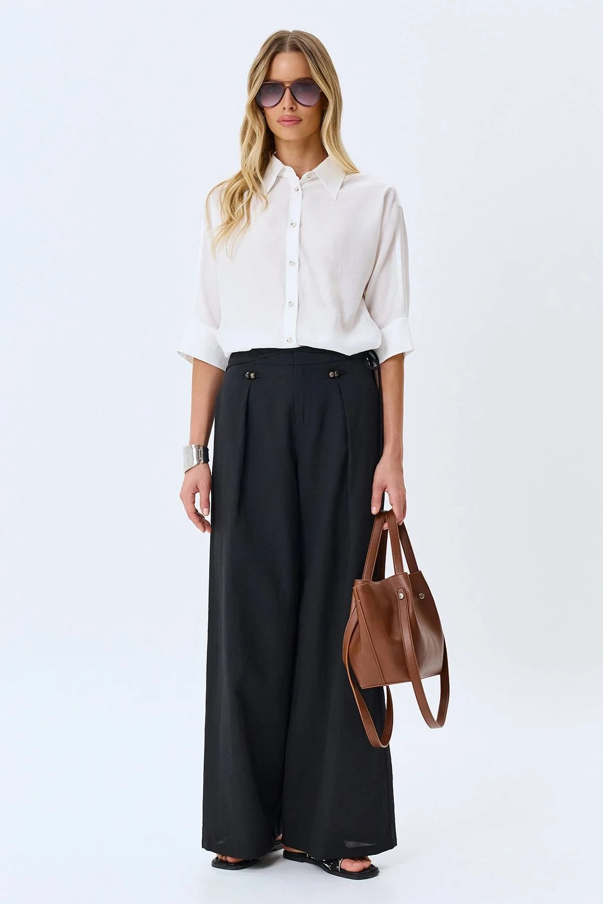 Воздушная блузка с укороченными рукавами белая, 46