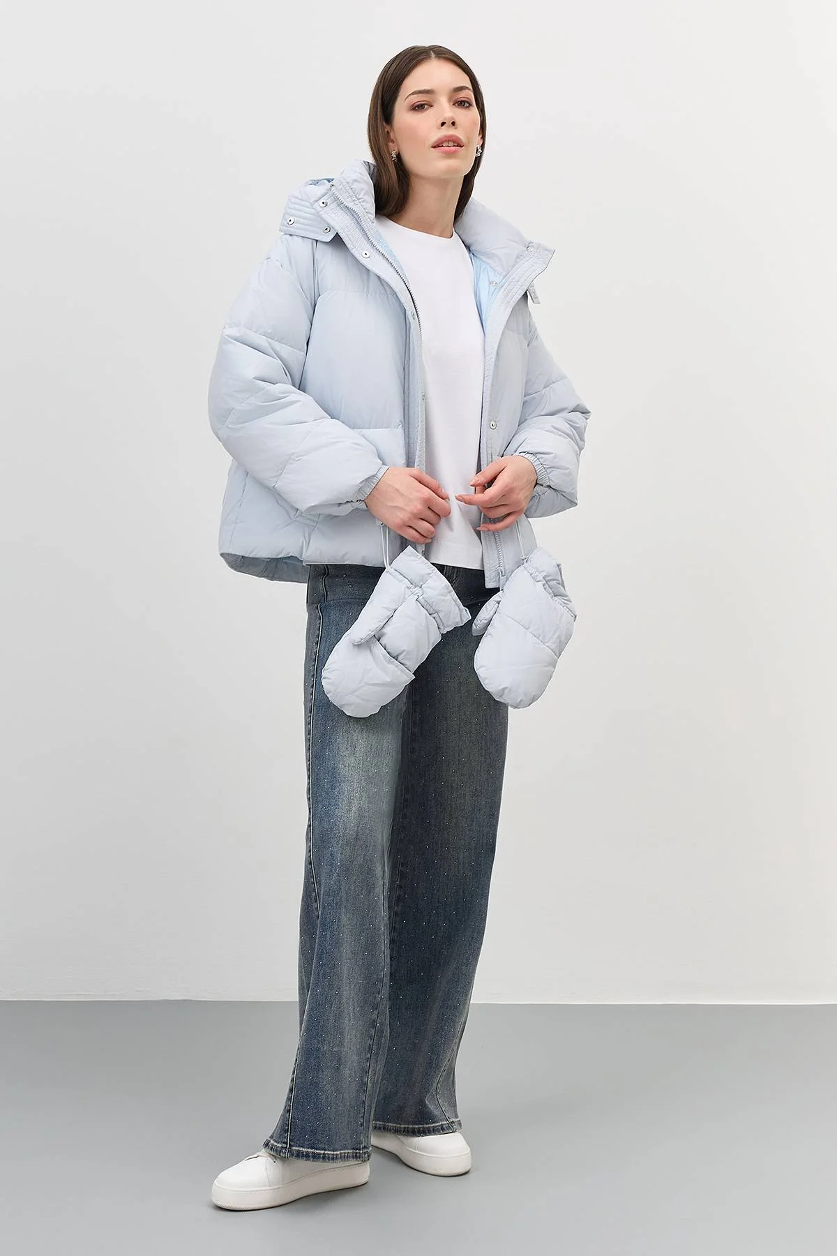 Лимитированная серия голубая куртка с четким кроем и асимметриейс варежками, 50