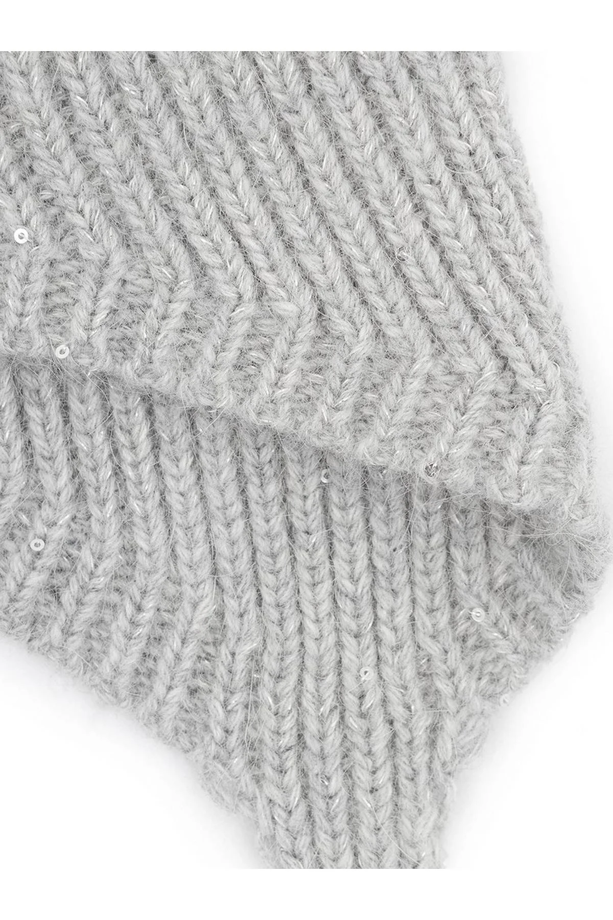 Шапка светло-серая, One