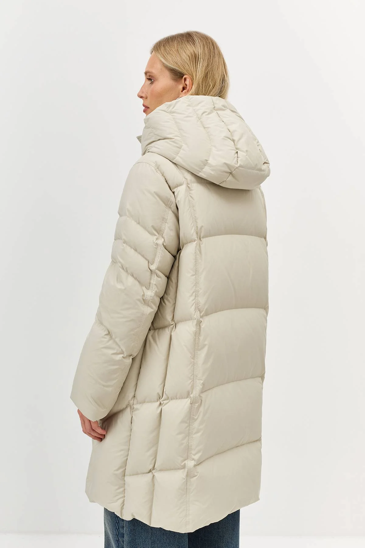 Лимитированная серия теплый пуховик с фигурной стежкой и палантин, 34