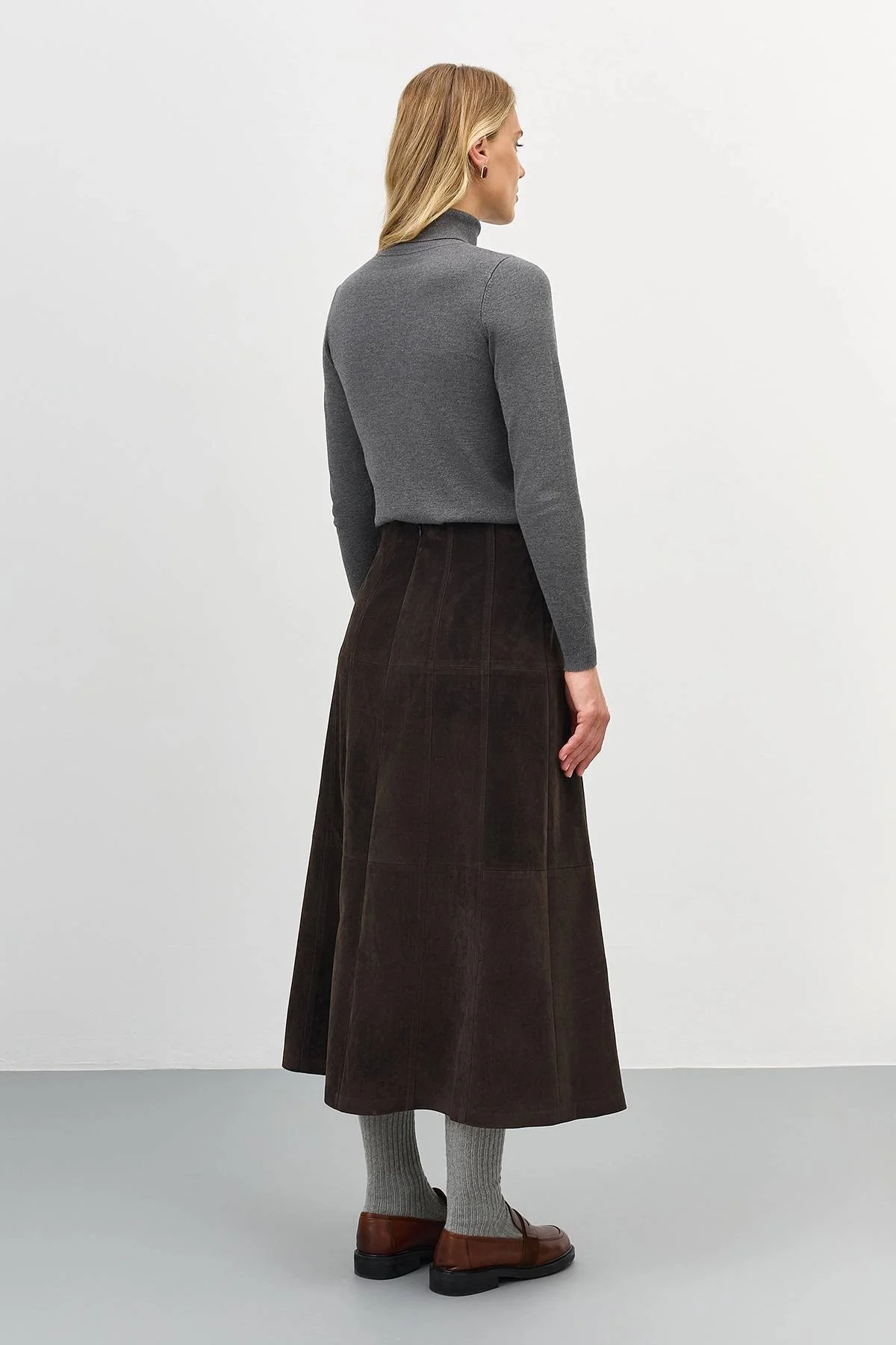 Базовая водолазка из смесовой вискозы в сером цвете, 46 Базовая водолазка из смесовой вискозы в сером цвете, 46