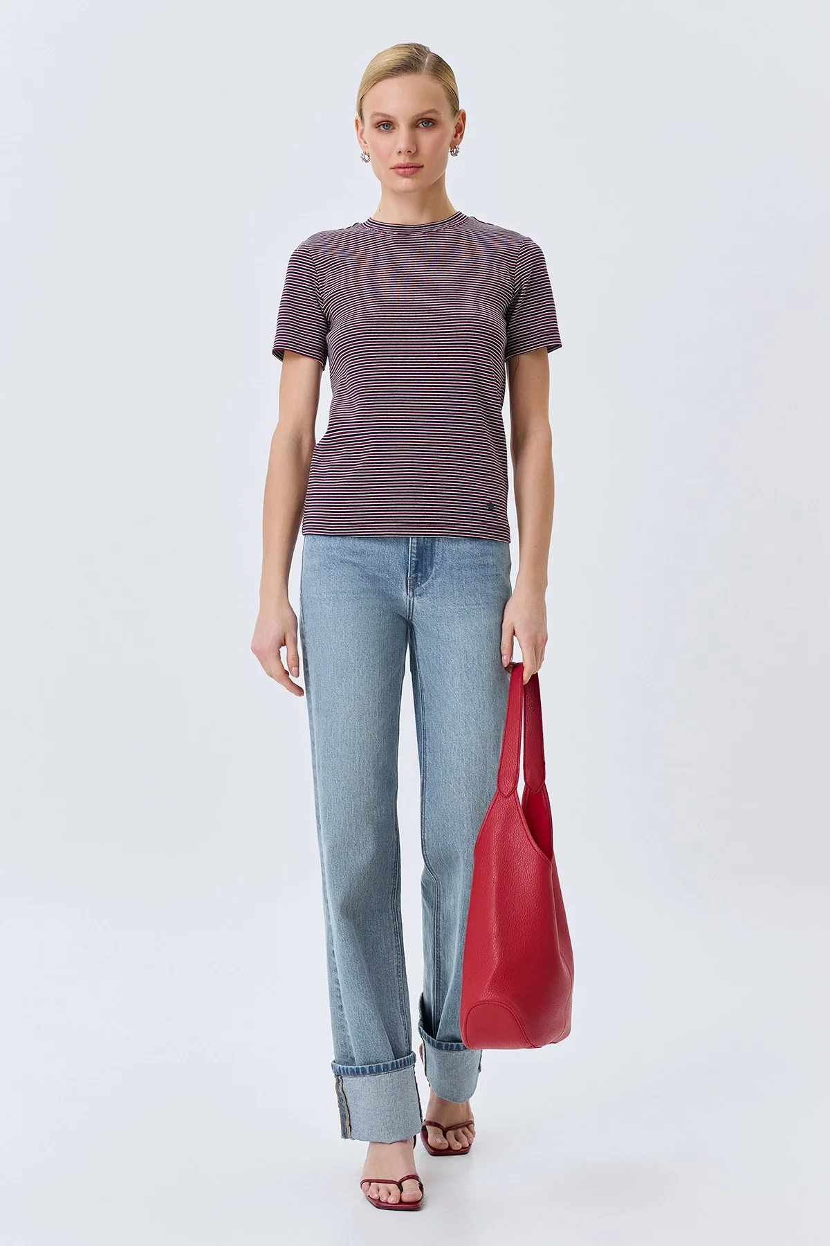 Приталенная футболка в полоску, 46