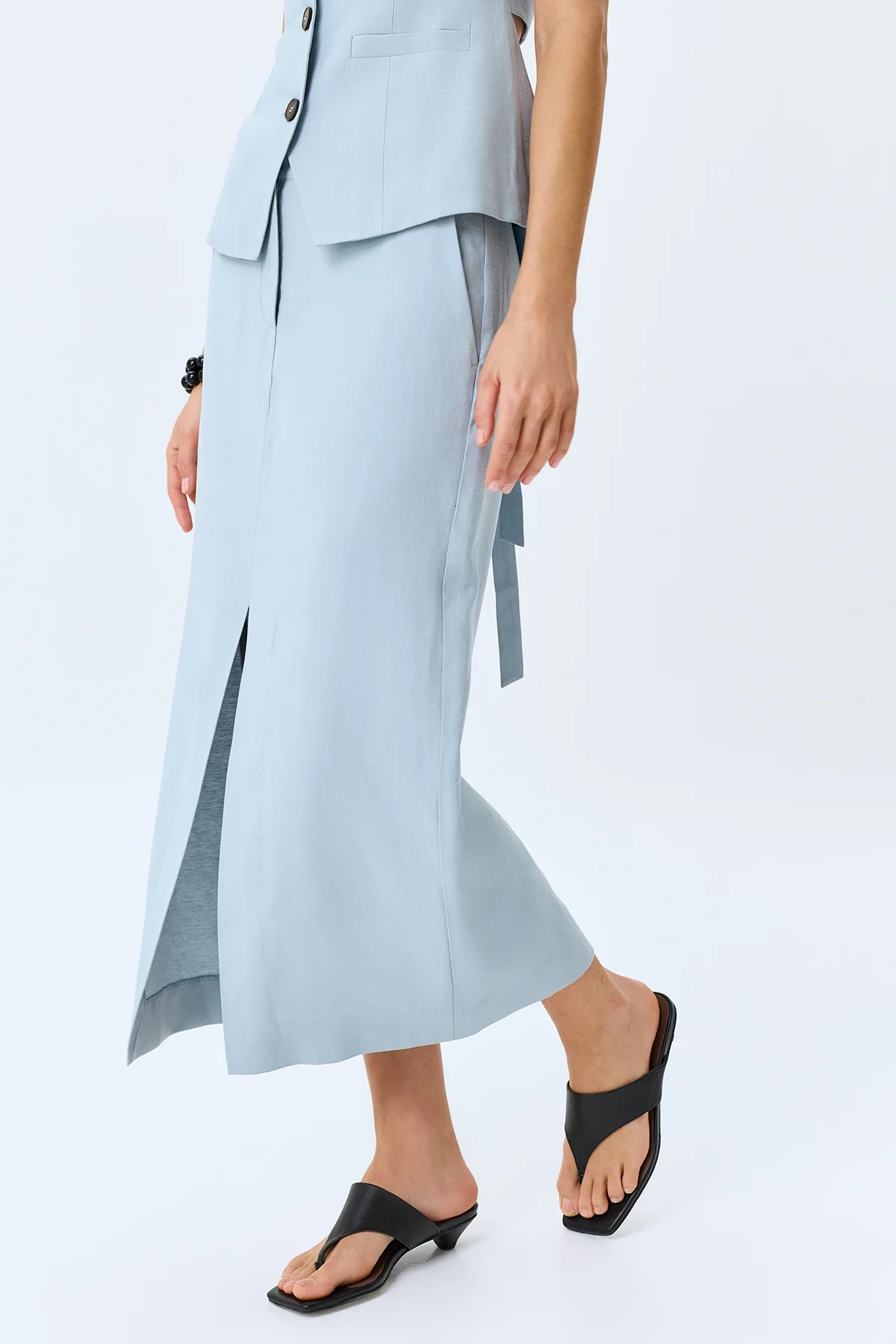 Юбка-карандаш с разрезом, 50