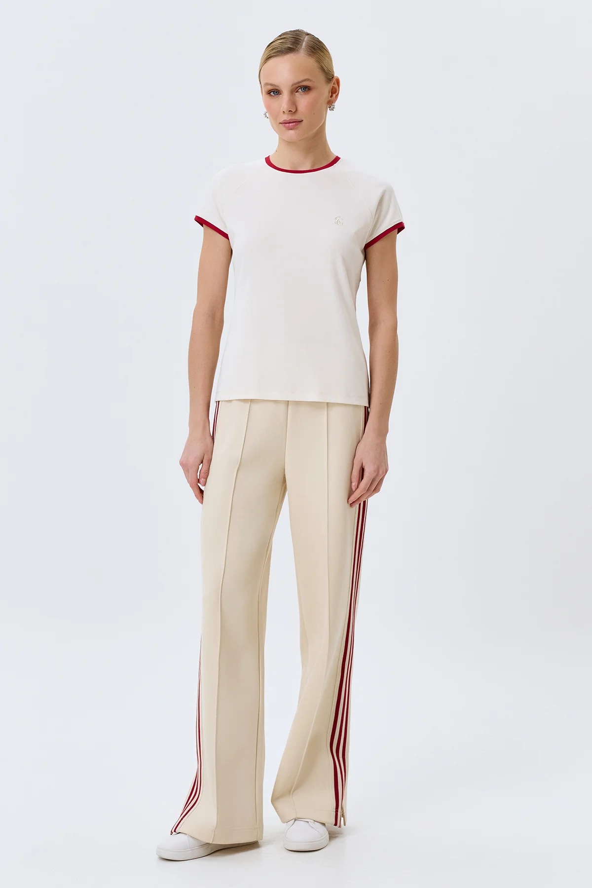 Приталенная футболка с контрастным рибом, 50