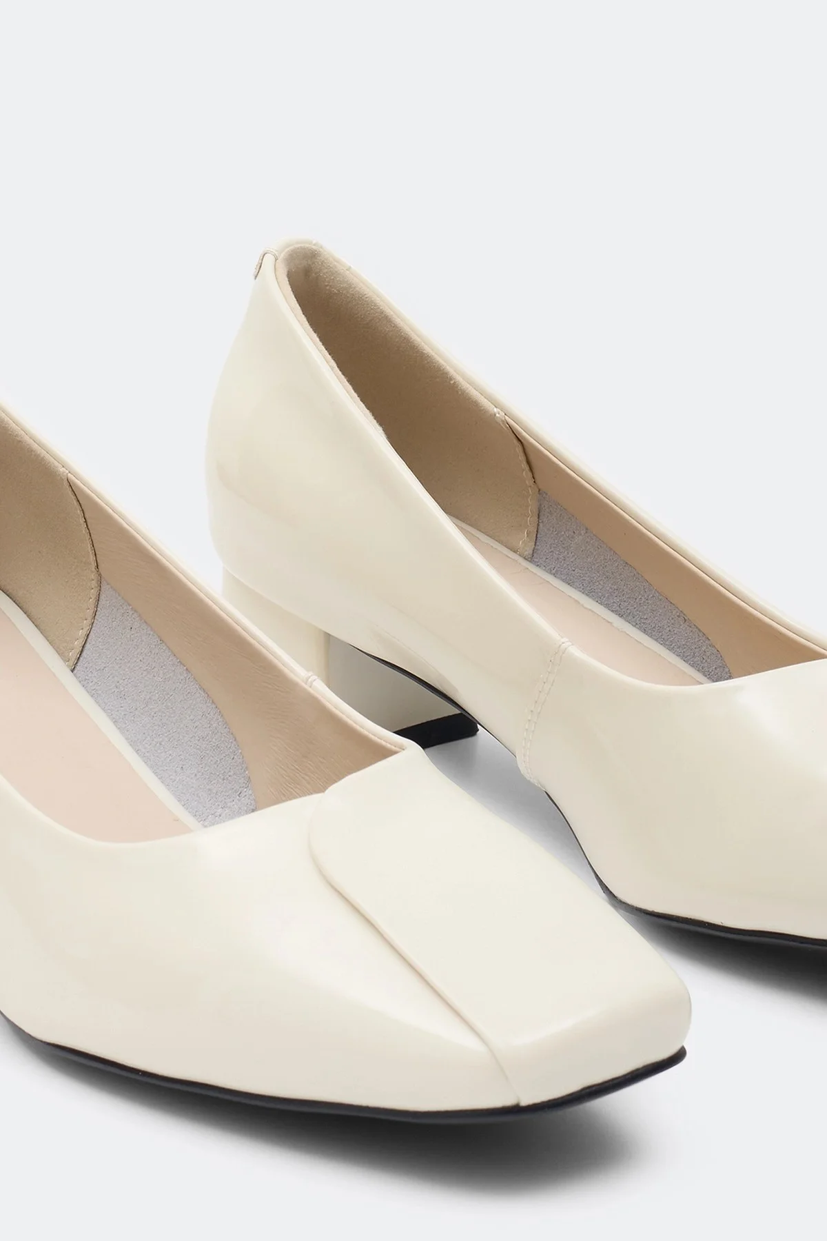 Туфли из глянцевой натуральной кожи, 37