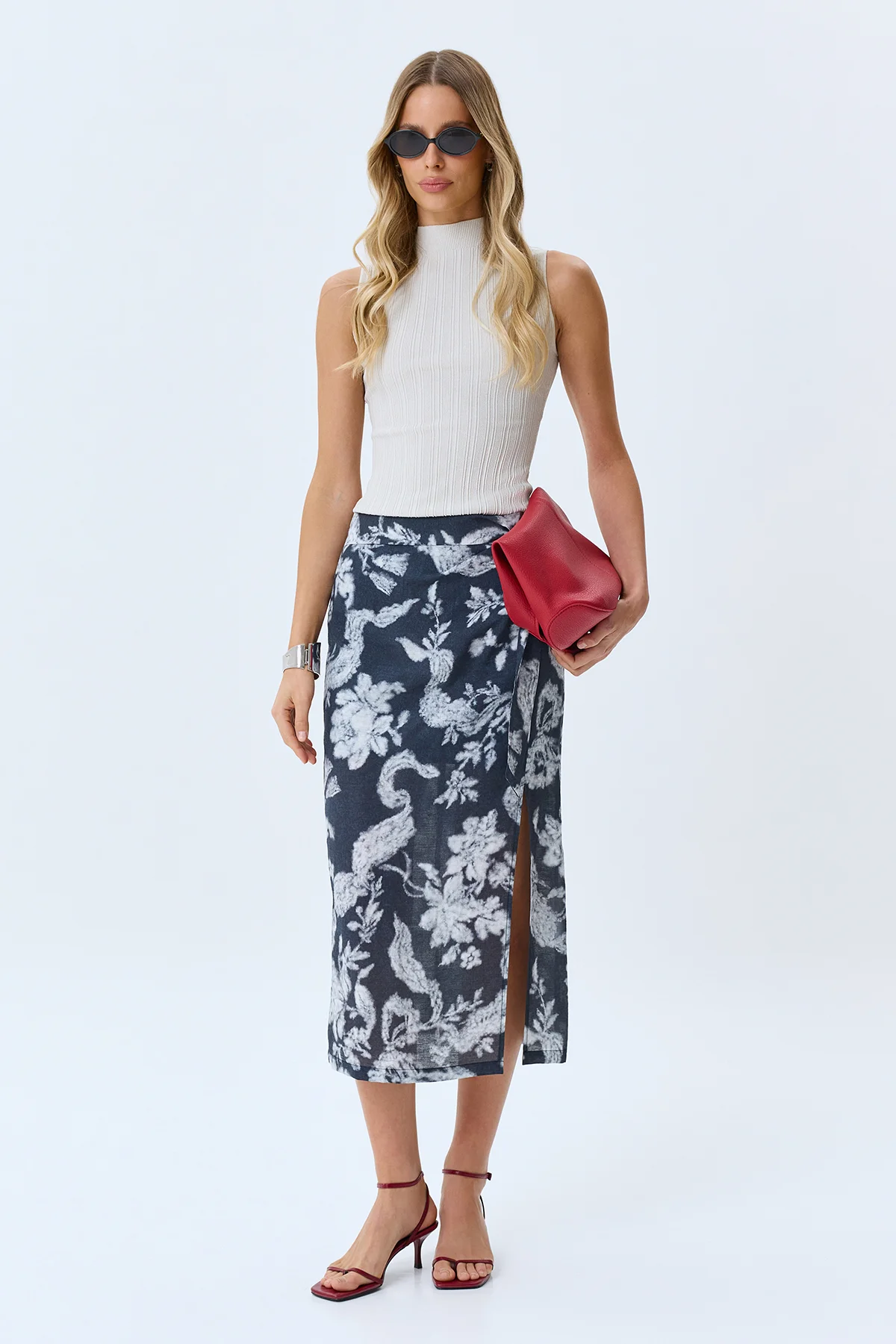 Трикотажный топ из фактурной вискозы, 42