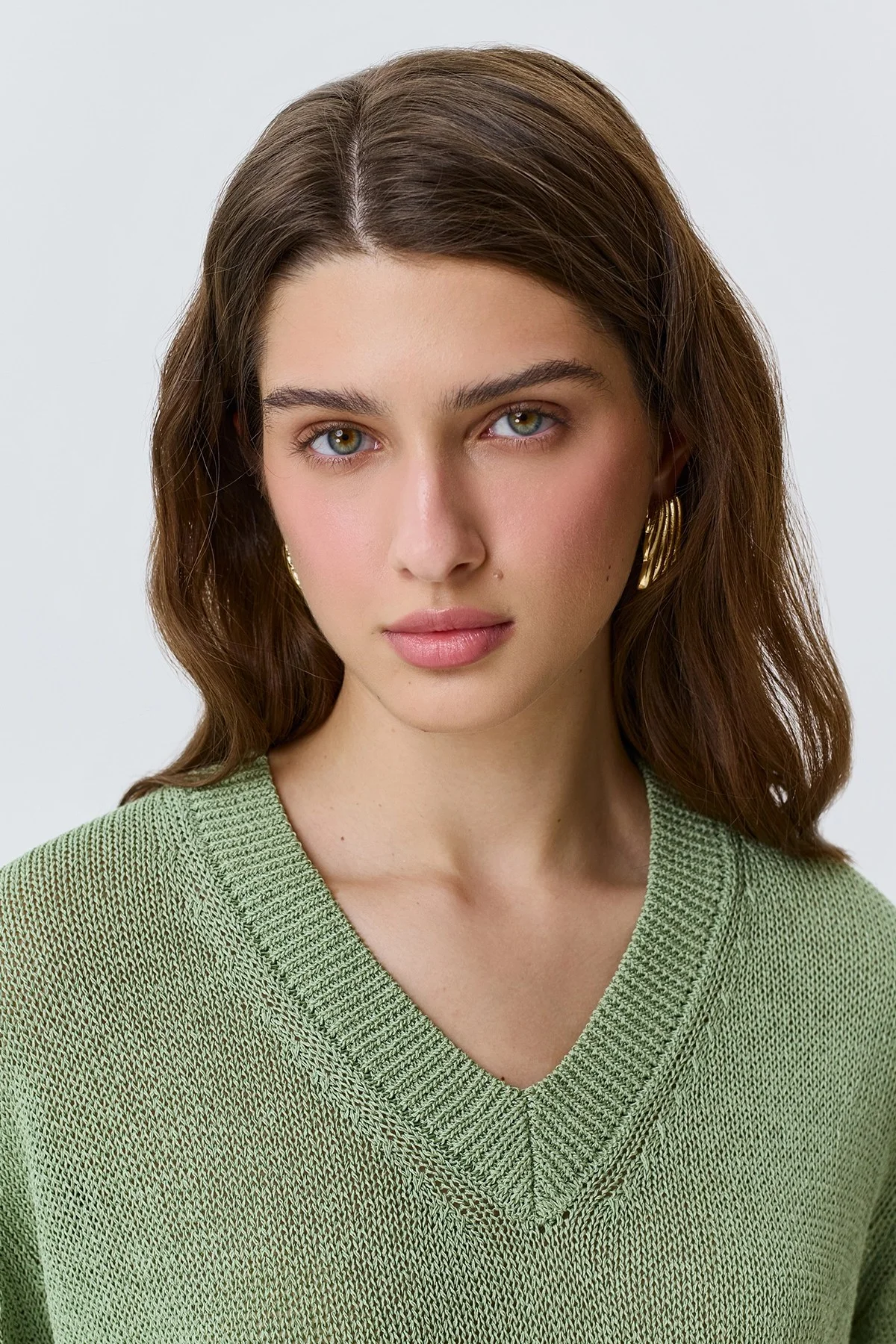 Свободный джемпер из фактурной пряжи, 44