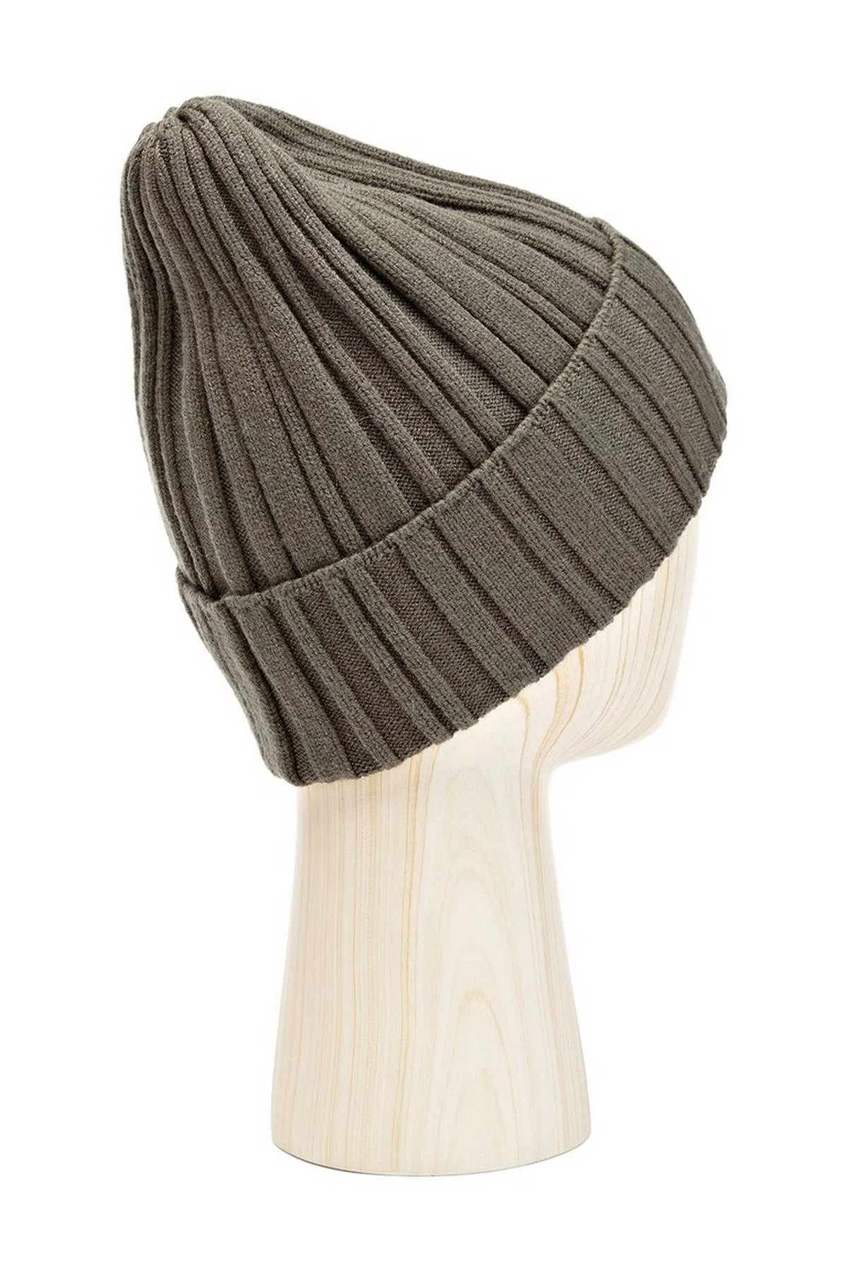 Шапка темно-зеленая, One