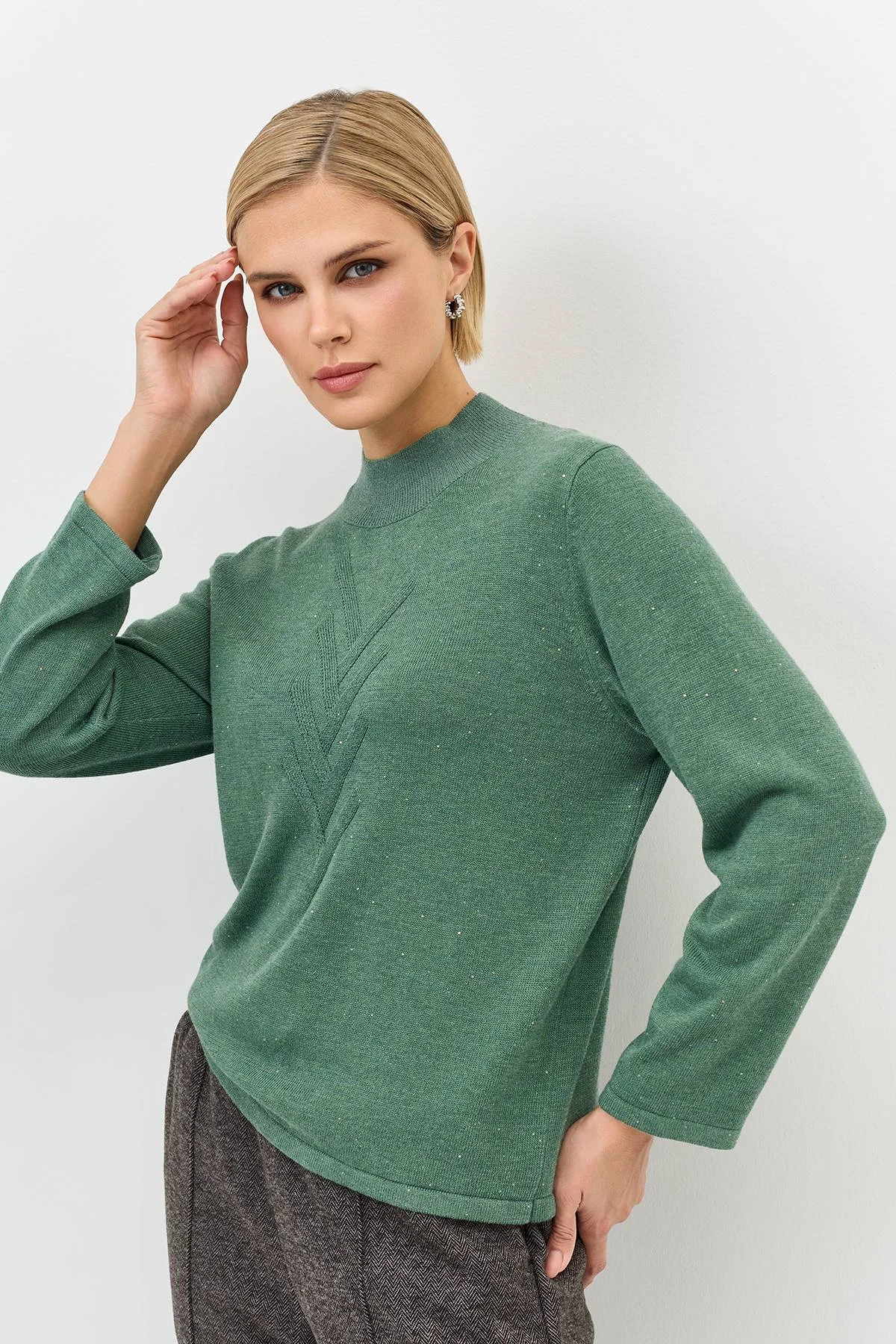 Лимитированная серия джемпер с мерцающими пайетками с палантином, 36