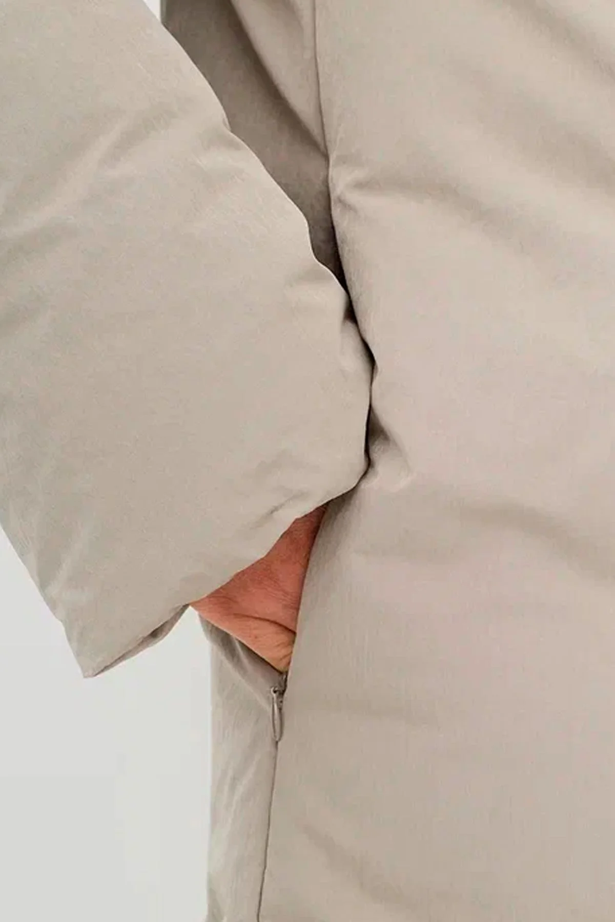 Минималистичный пуховик из ткани с Peach эффектом, 52