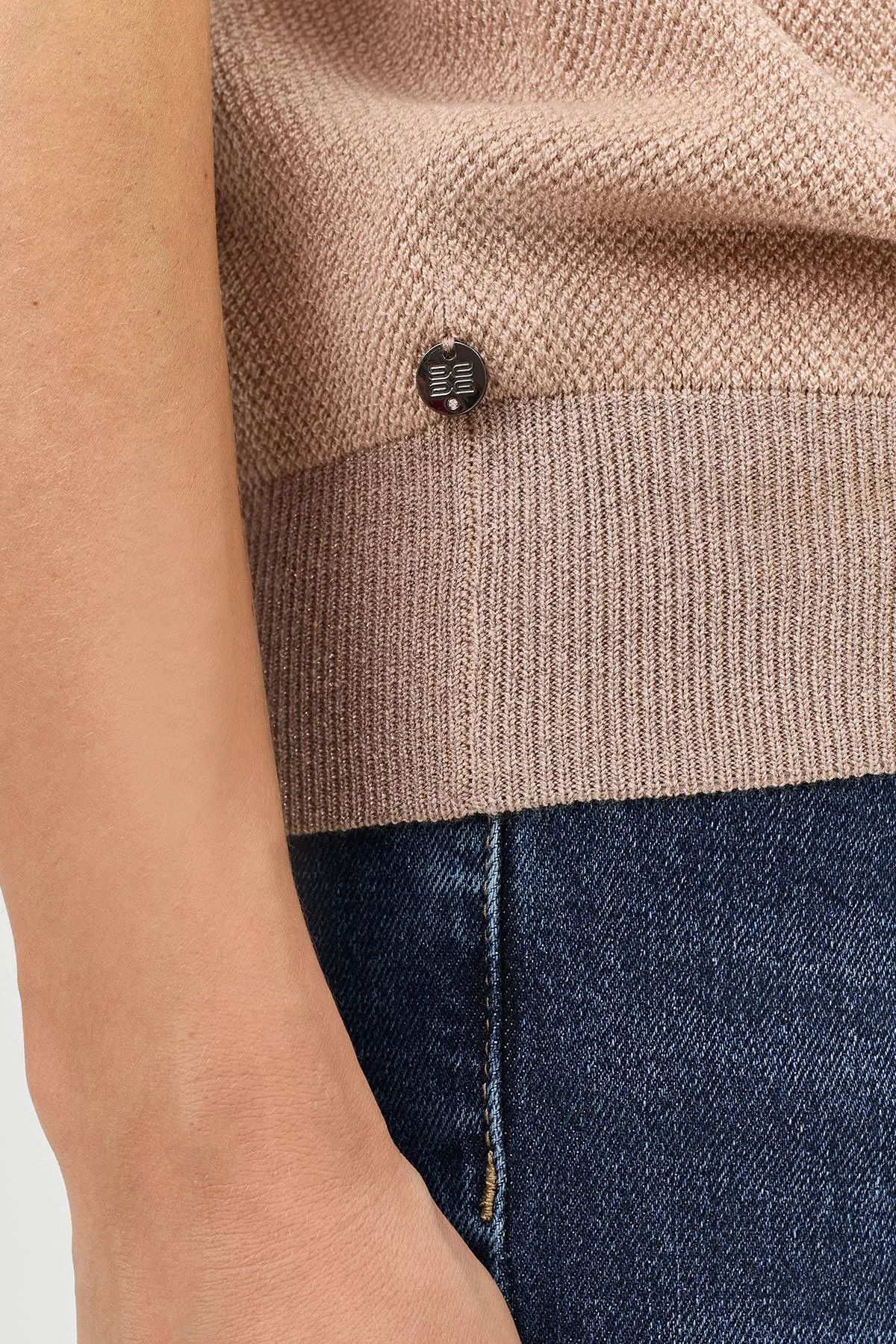 Тонкий джемпер с ангорой, 42