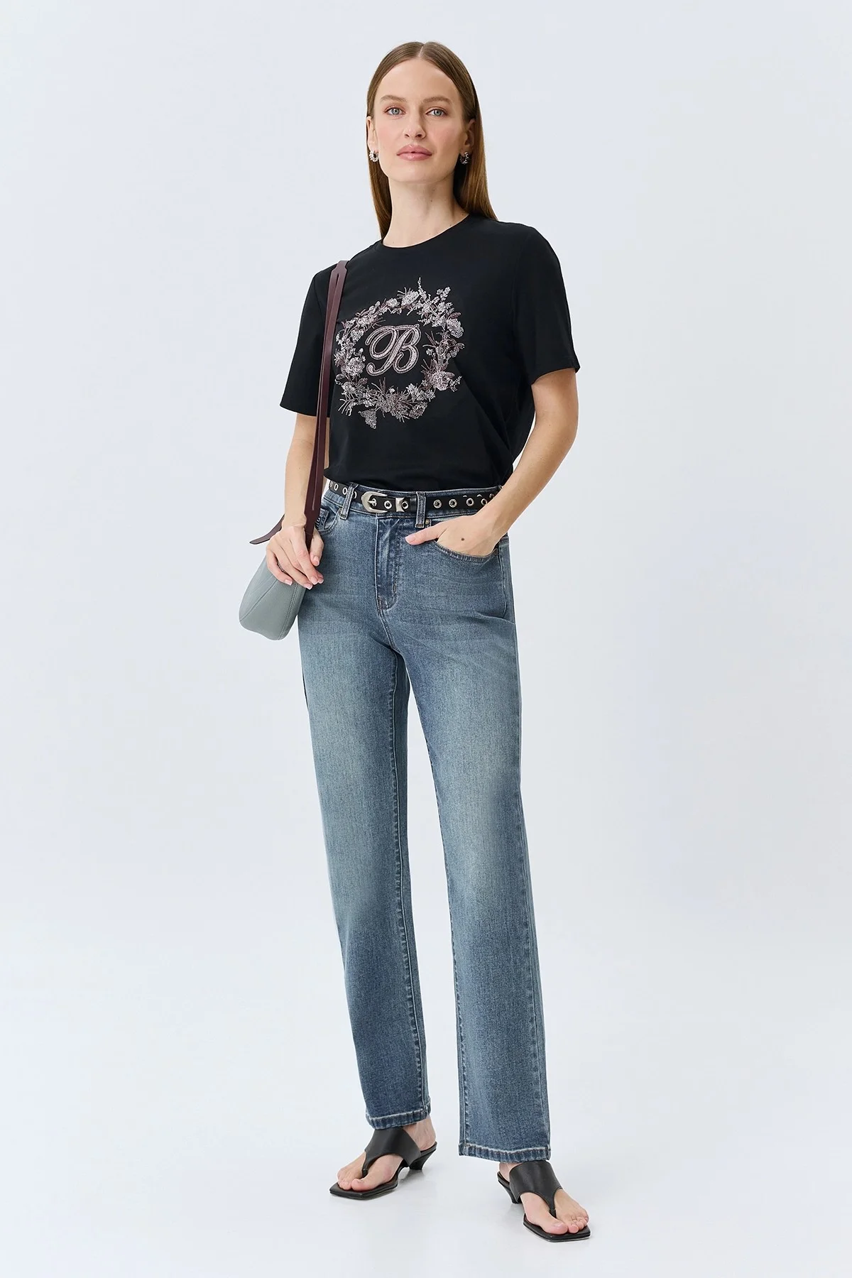 Футболка из 100% хлопка с искрящимися стразами, 46