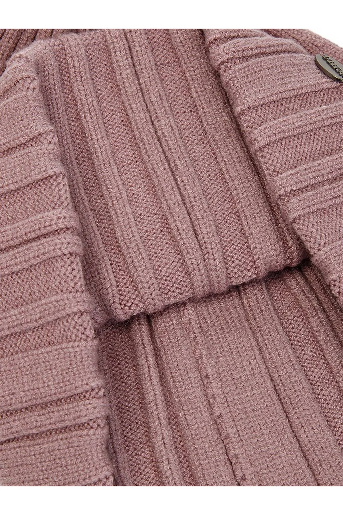 Шапка пыльно-розовая, One