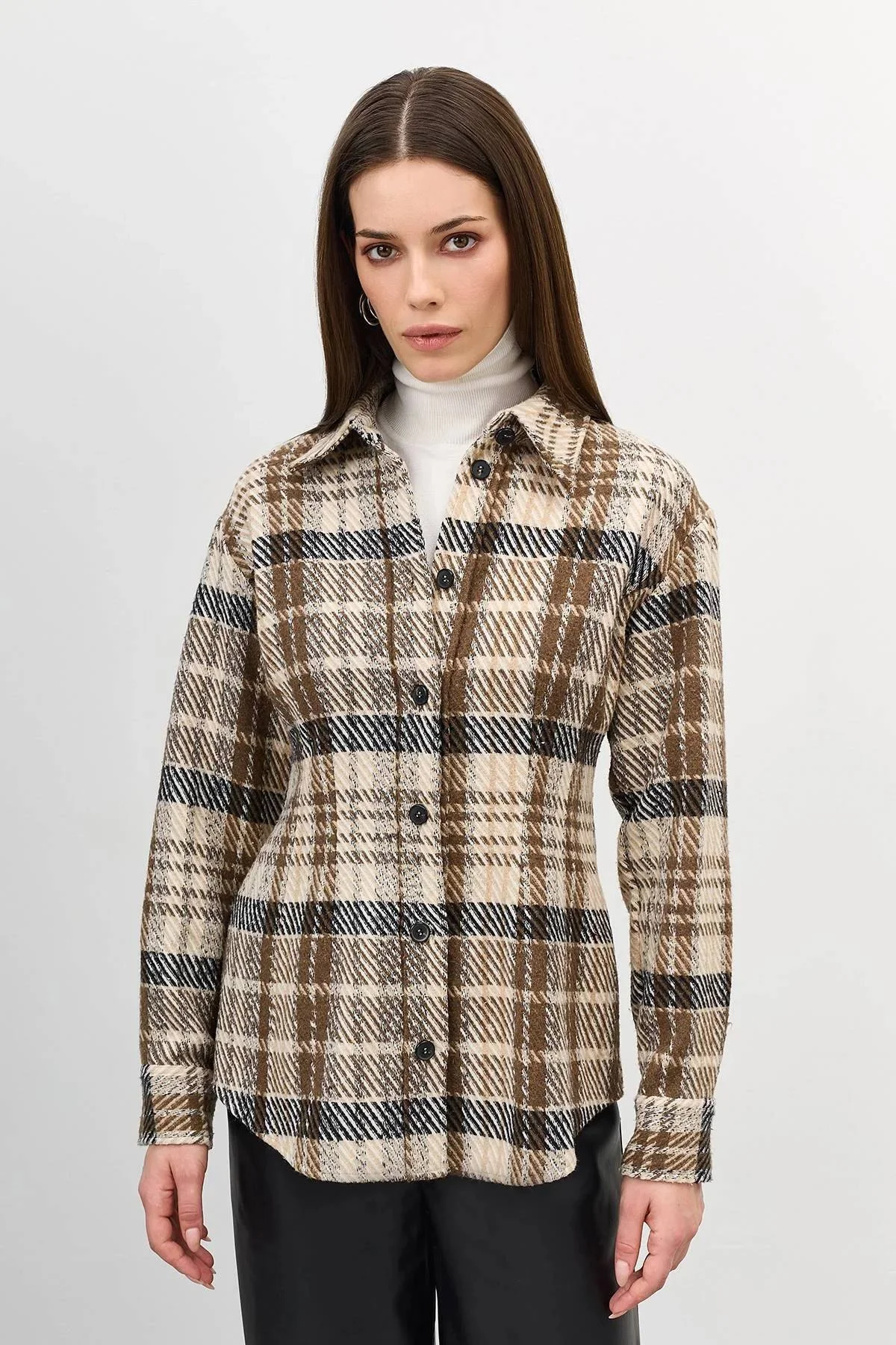 Приталенная рубашка в клетку, 48