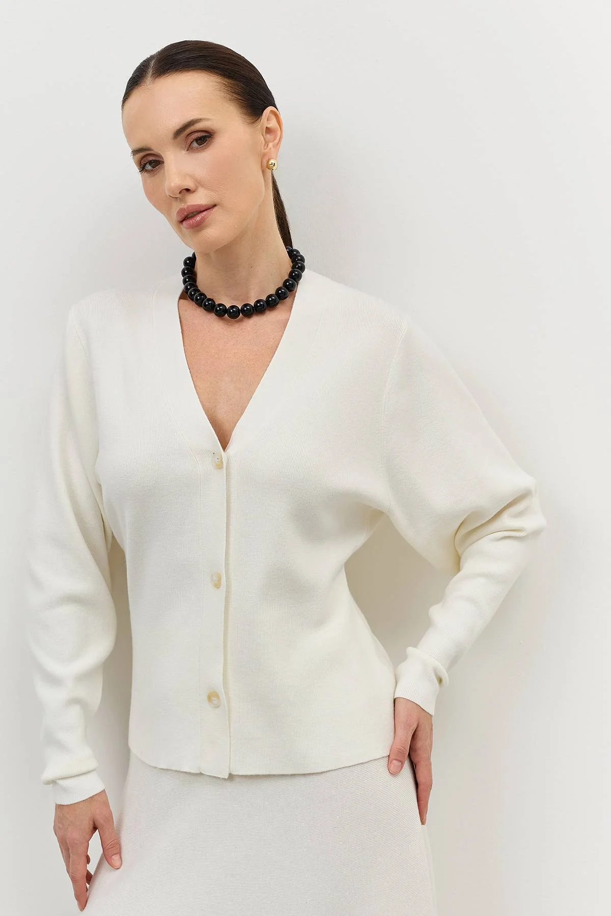 Классический белый кардиган с V-образным вырезом, 48