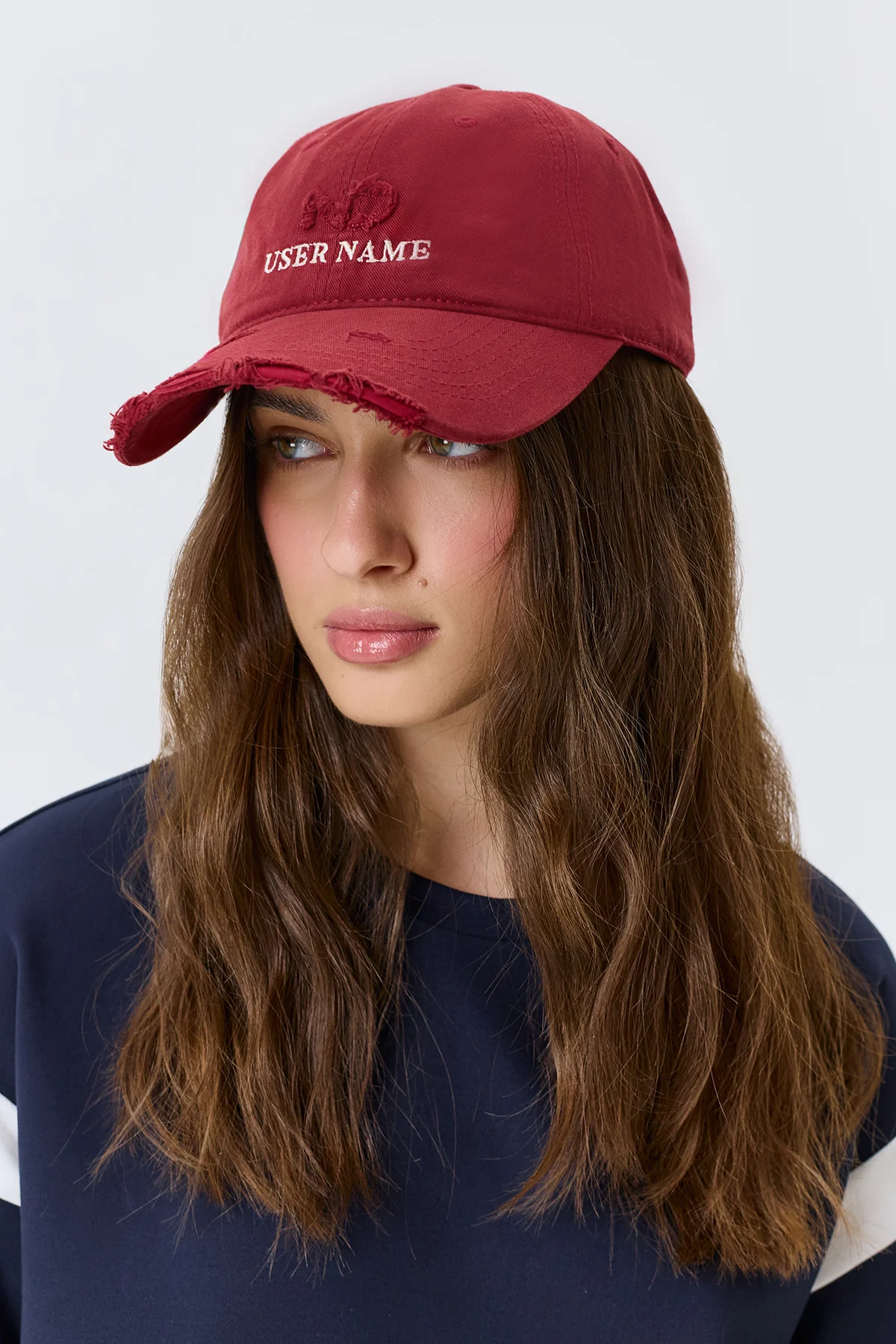 Кепка с вышивкой и дестроями, One