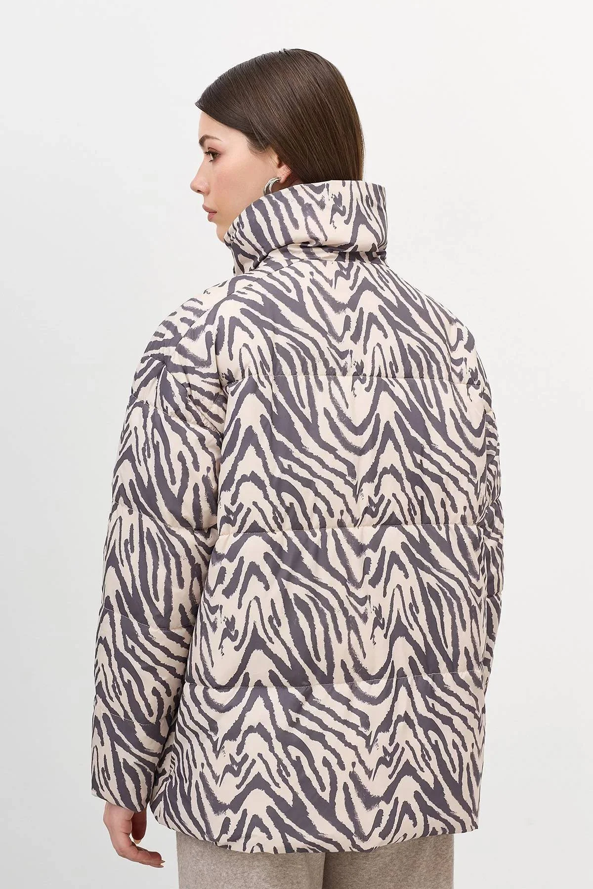 Куртка какао с палантином, 42