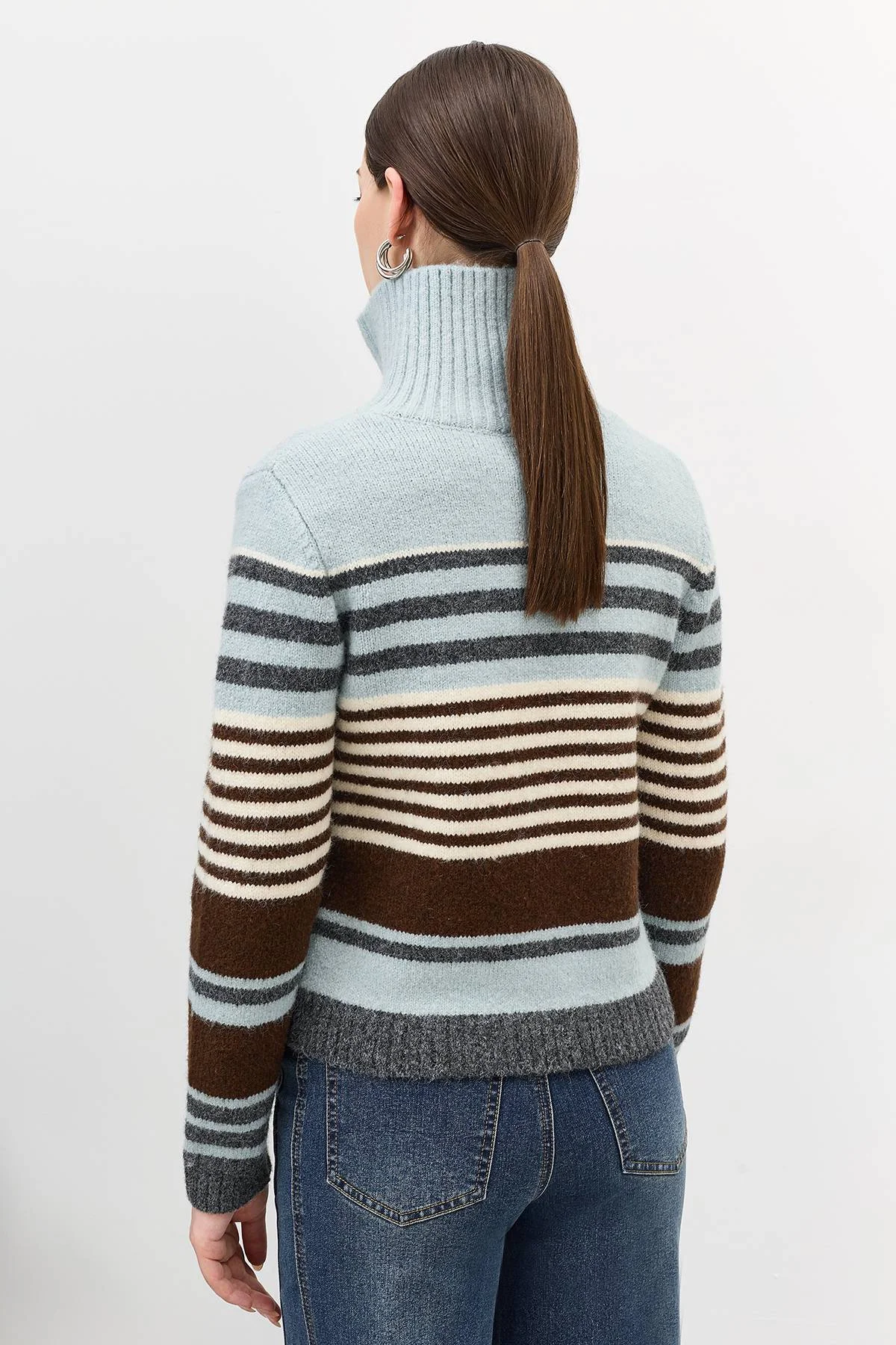 Лимитированная серия кардиган в яркую полоску и ремень, 42