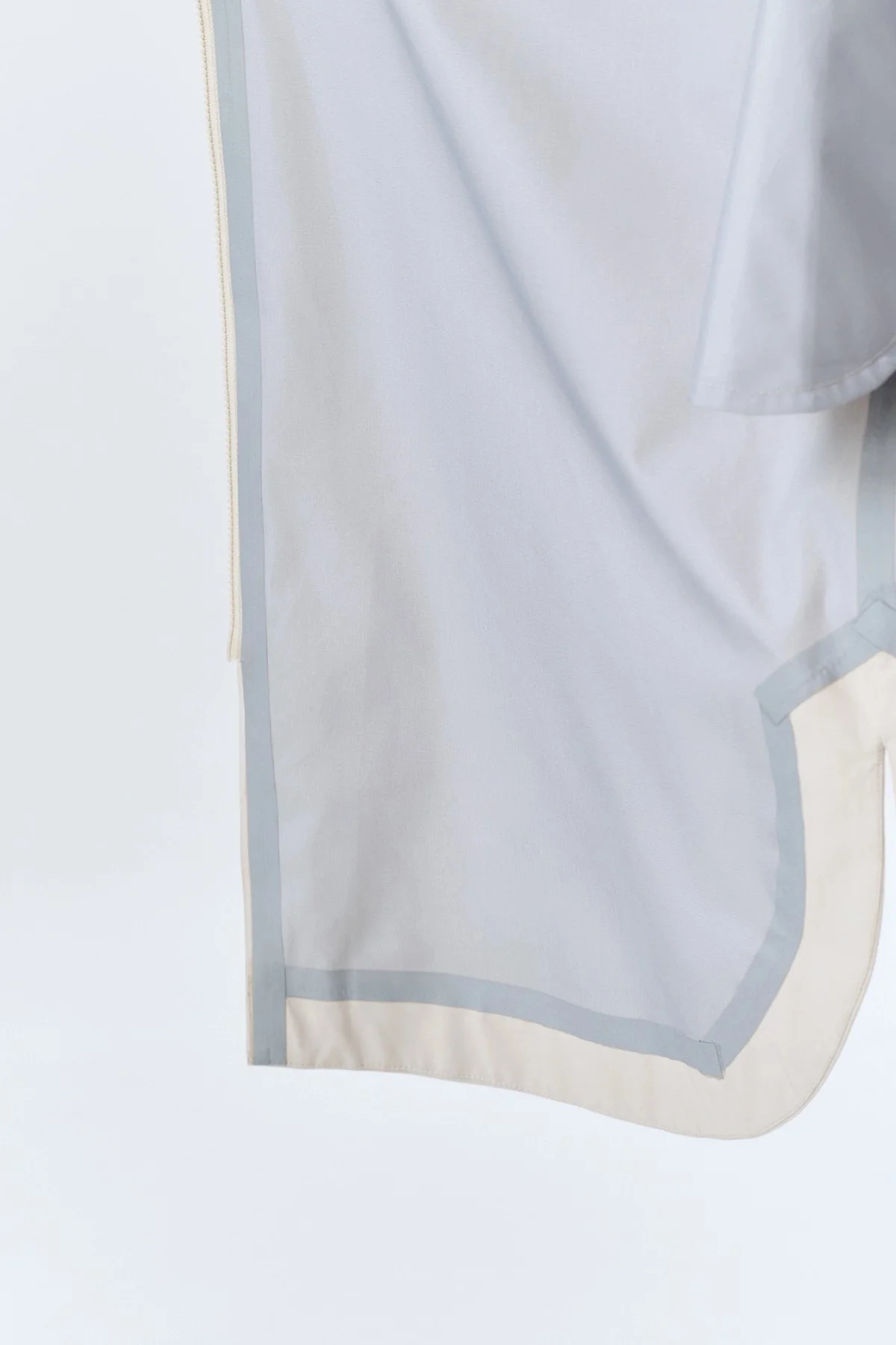 Свободный плащ с капюшоном, 40