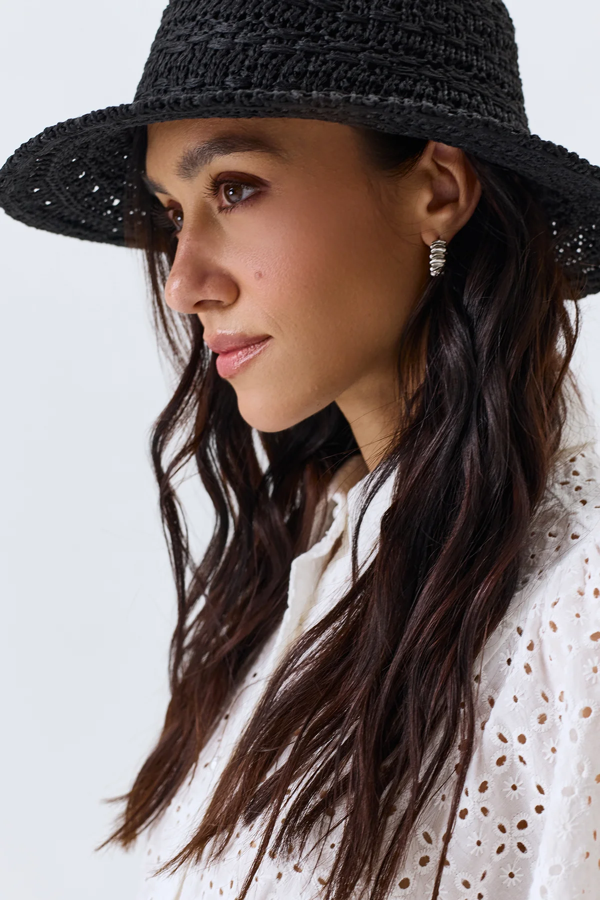 Плетеная шляпа с прямыми полями, One