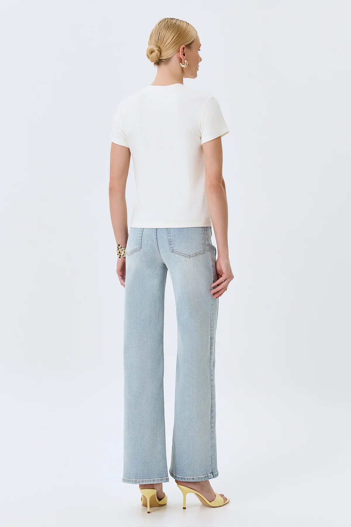 Футболка с вышивкой, 42