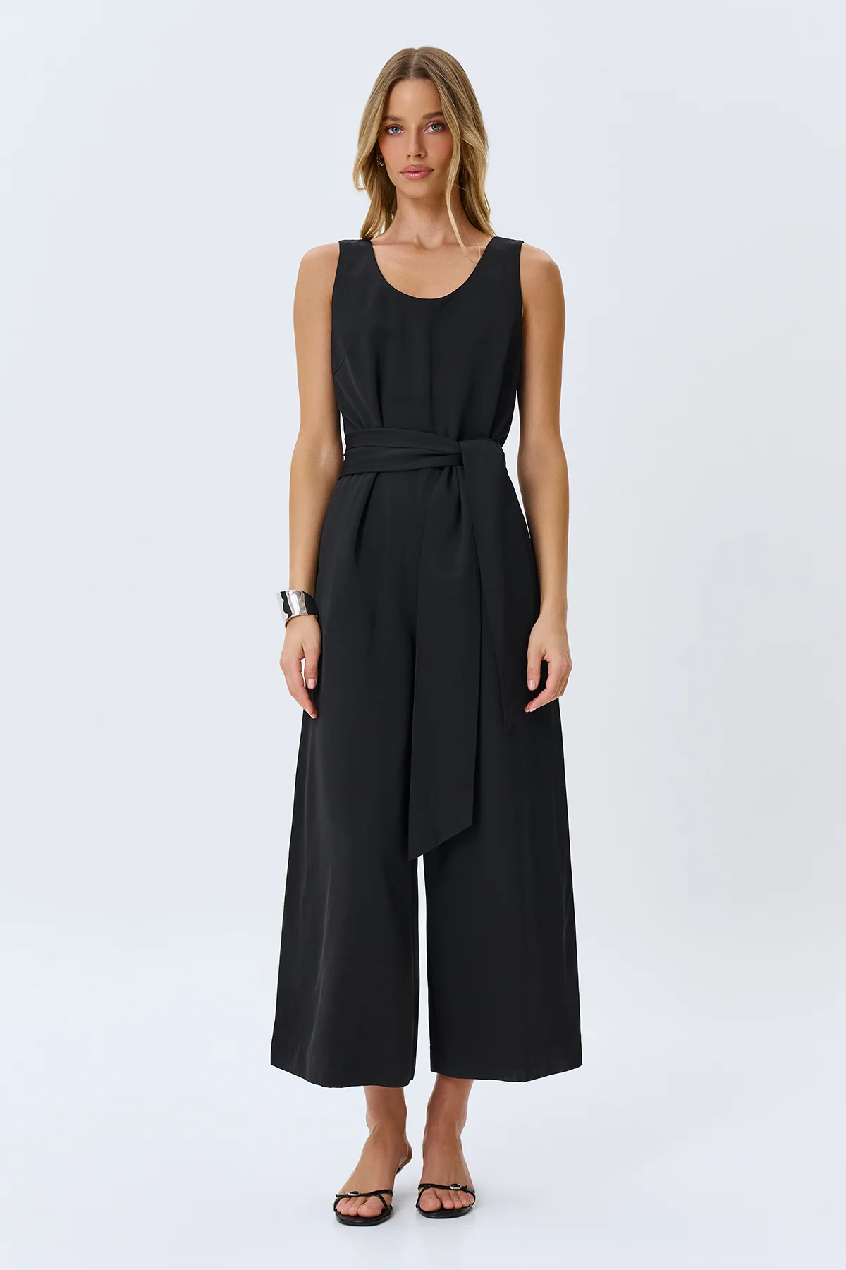 Свободный комбинезон из района, 48