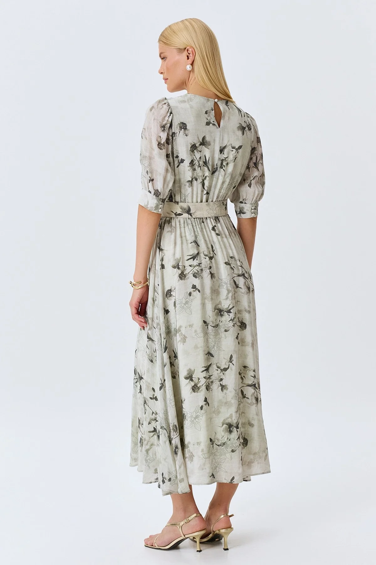 Платье с флоральным принтом, 42