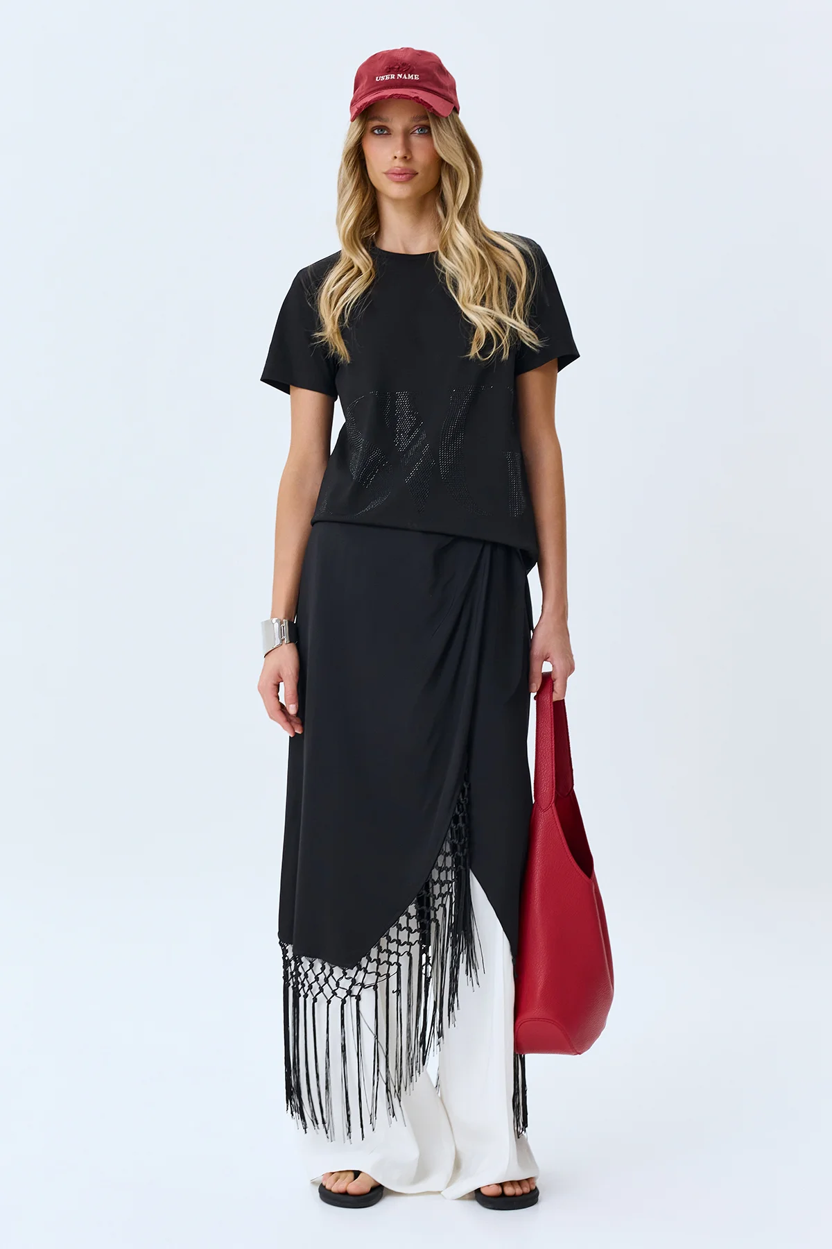 Трикотажный бомбер в спортивном стиле,52