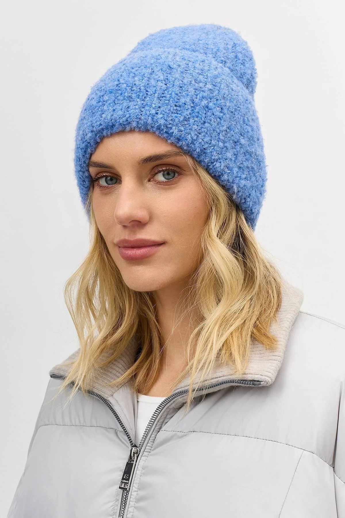 Яркая шапка бини с ангорой, One