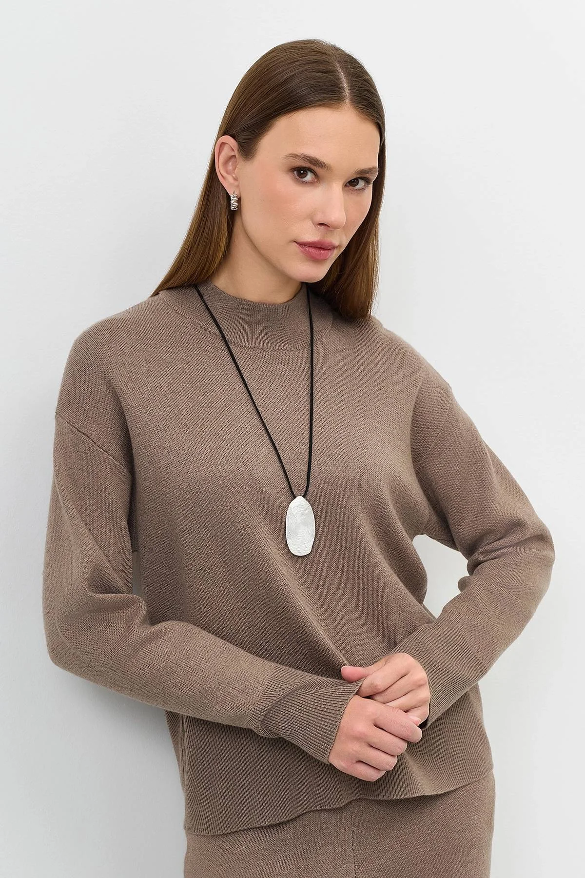 Свободный свитер с шерстью, 42