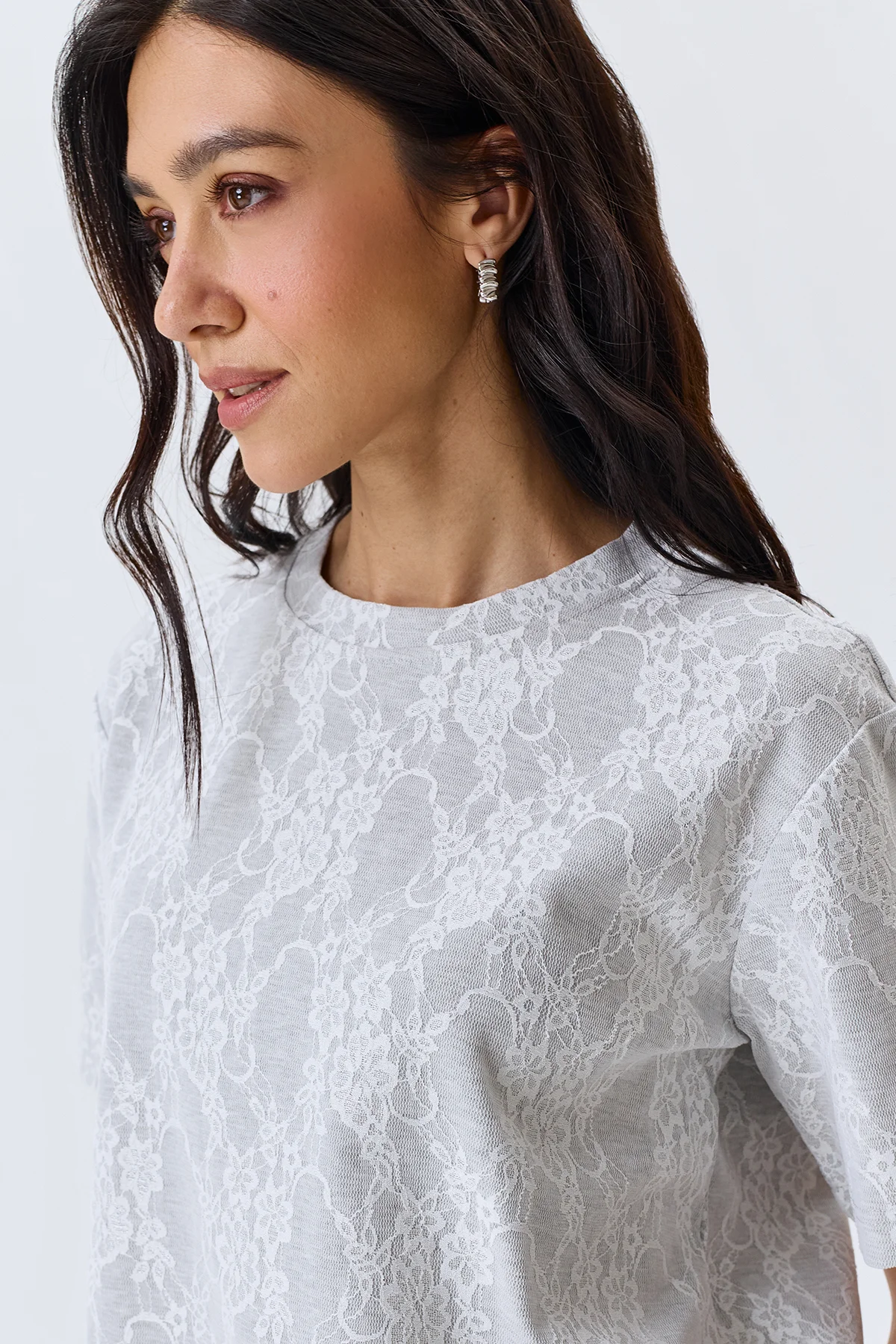 Футболка нарядная с кружевом оверсайз, 40