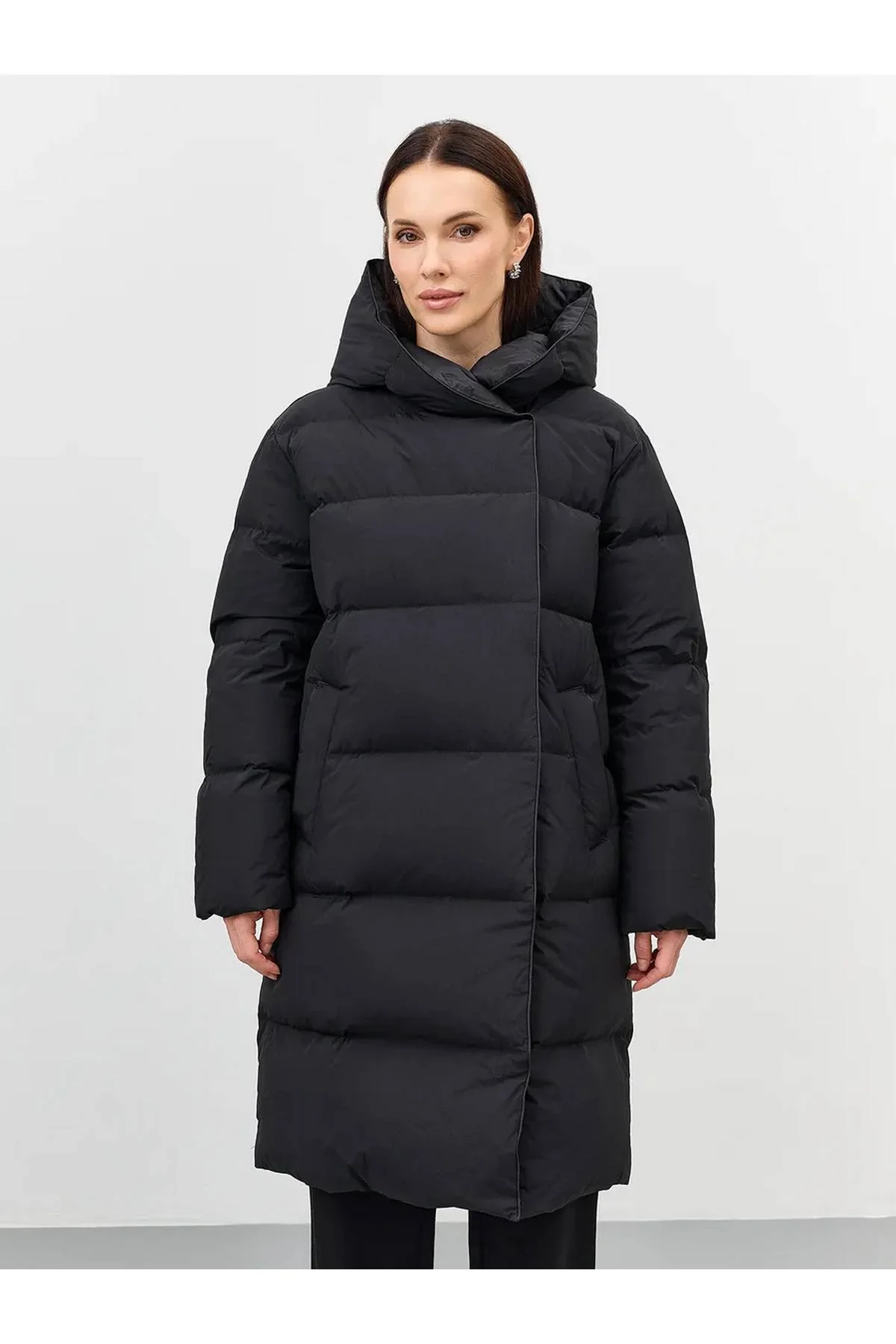 Лимитированная серия  пуховик с капюшоном и палантин, 44