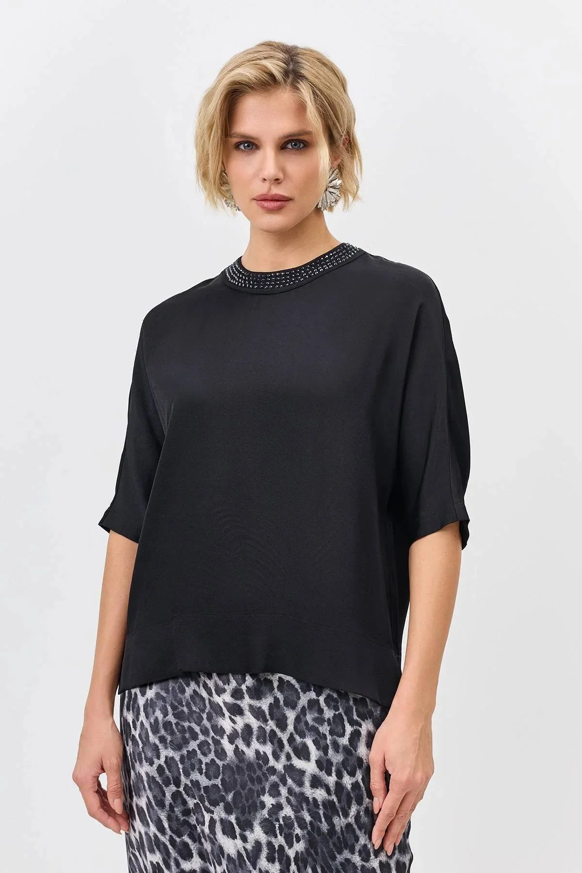 Блузка с декором из страз, 42