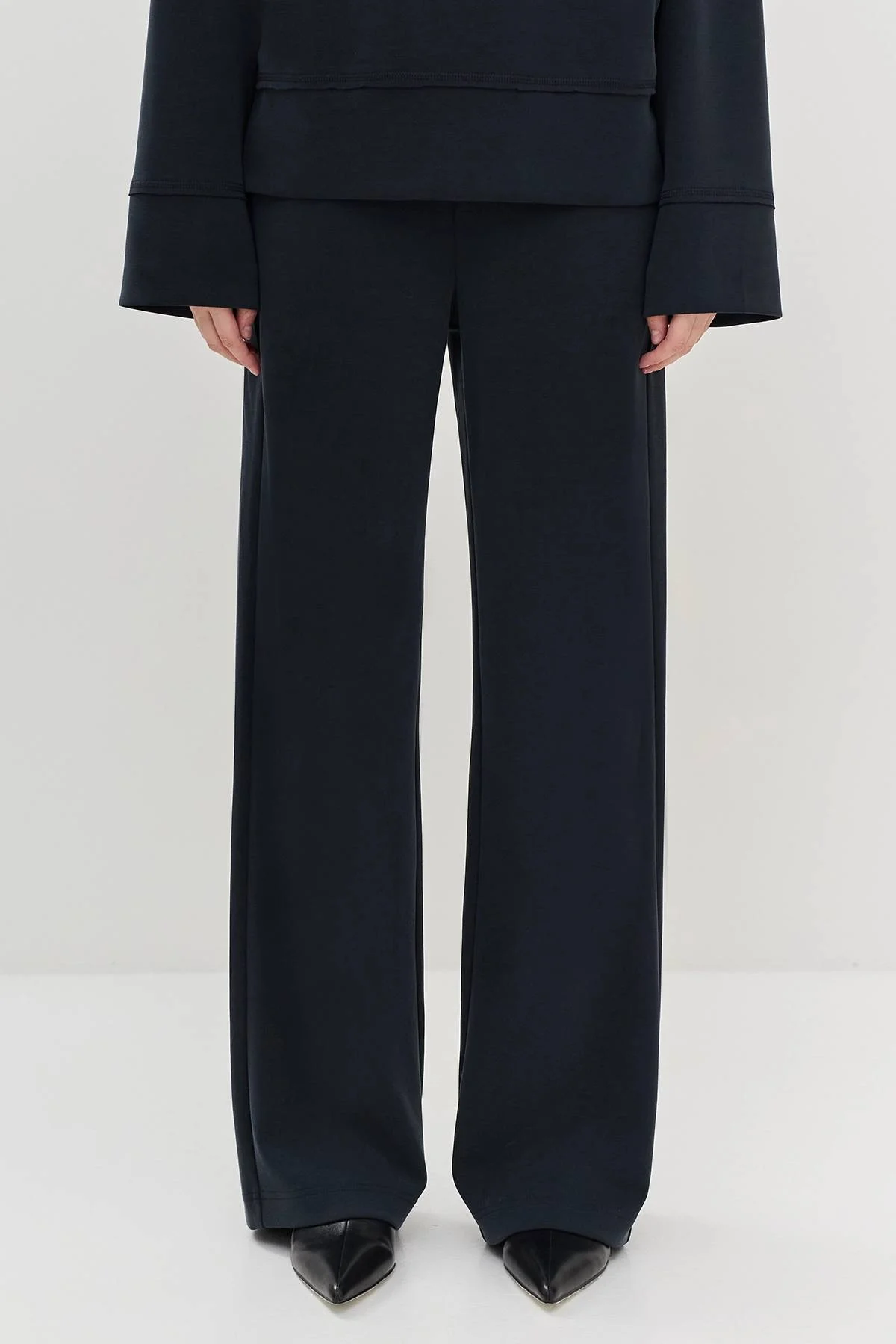 Черные трикотажные брюки из модала, 44