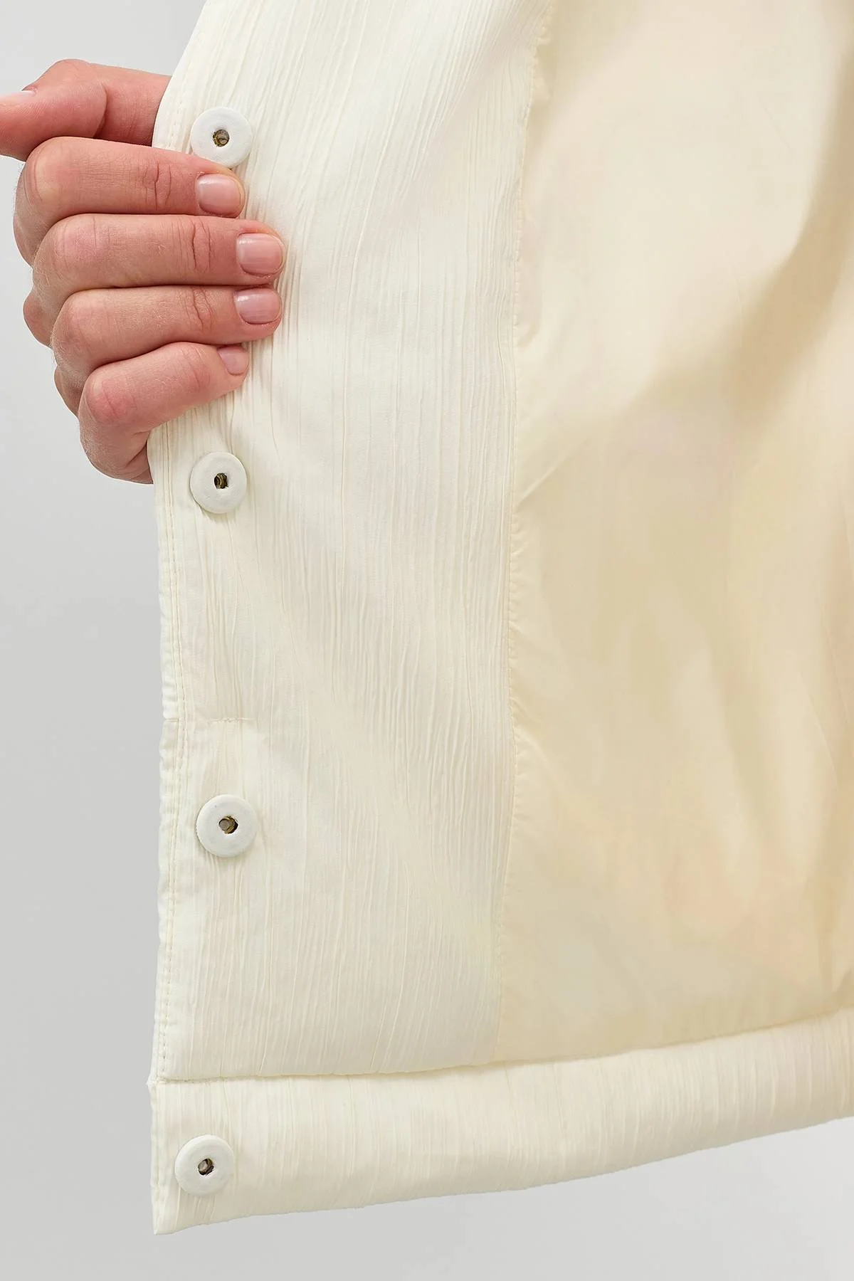 Лимитрированная серия куртка оversize из фактурной ткани и палантин, 46