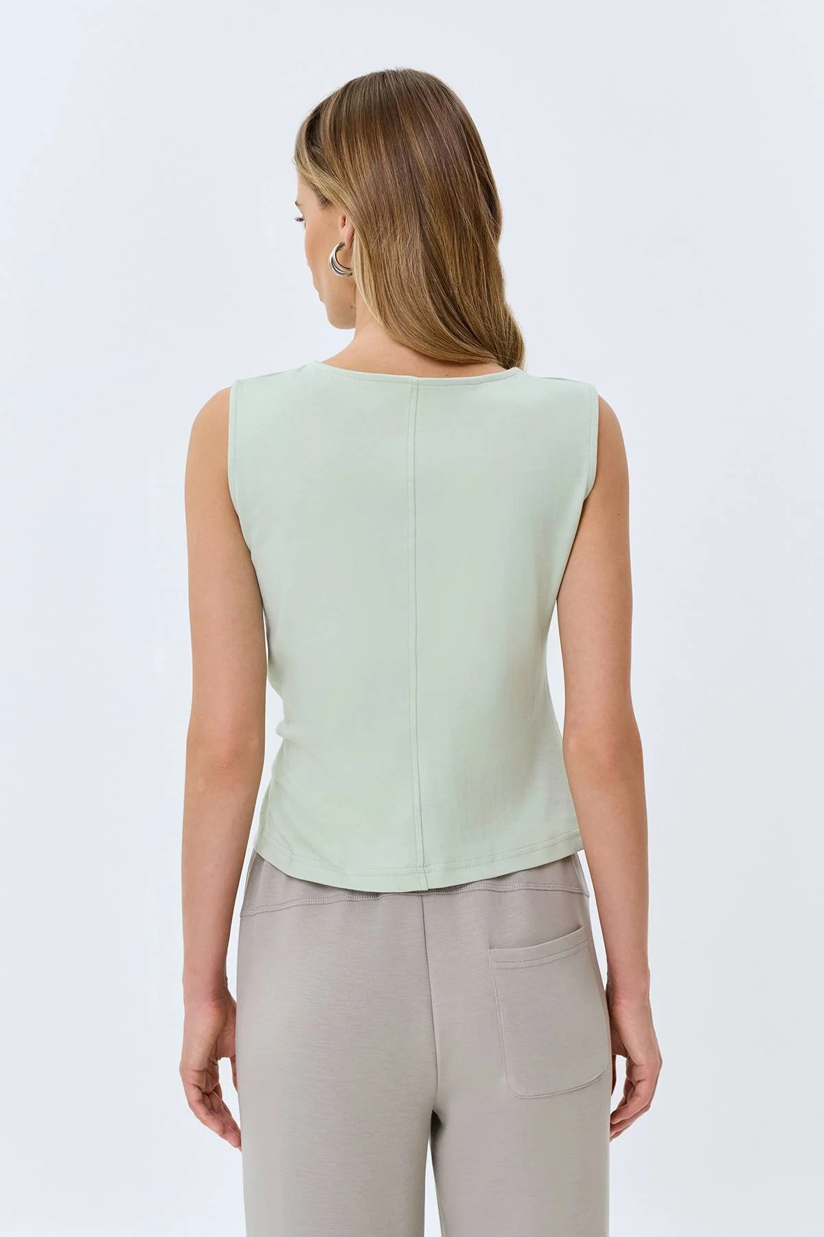 Топ с асимметричными складками, 46