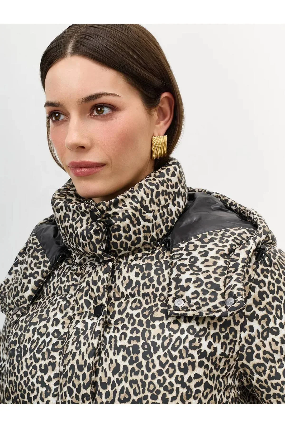 Пуховик с анималистичным принтом , 52