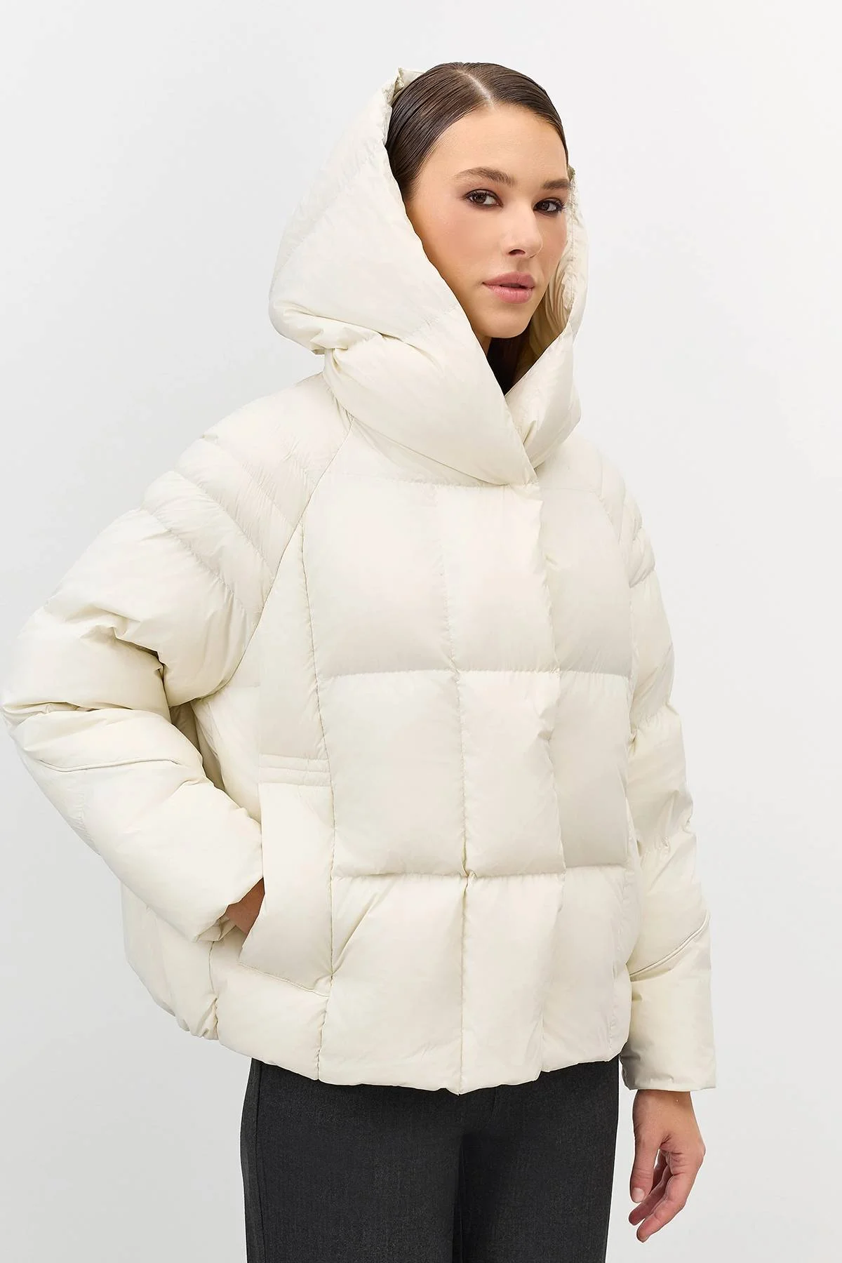 Лимитированная серия легкий короткий пуховик с плантином 44