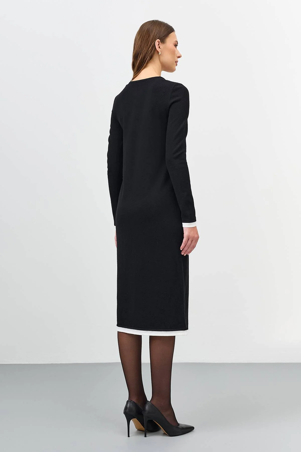 Платье-миди с контрастными деталями, 48