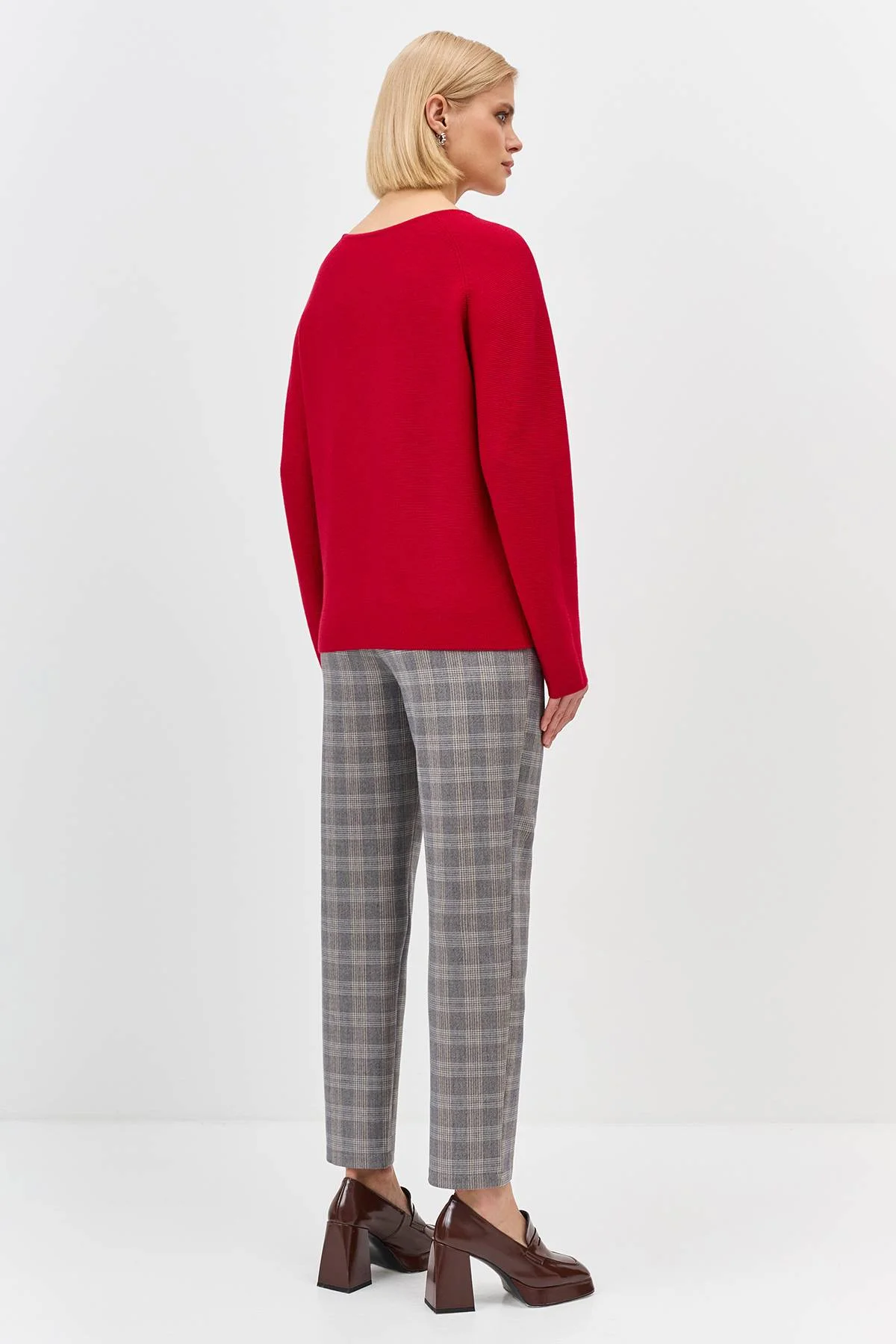 Лимитированная серия яркий джемпер с вырезом лодочка с палантином, 44