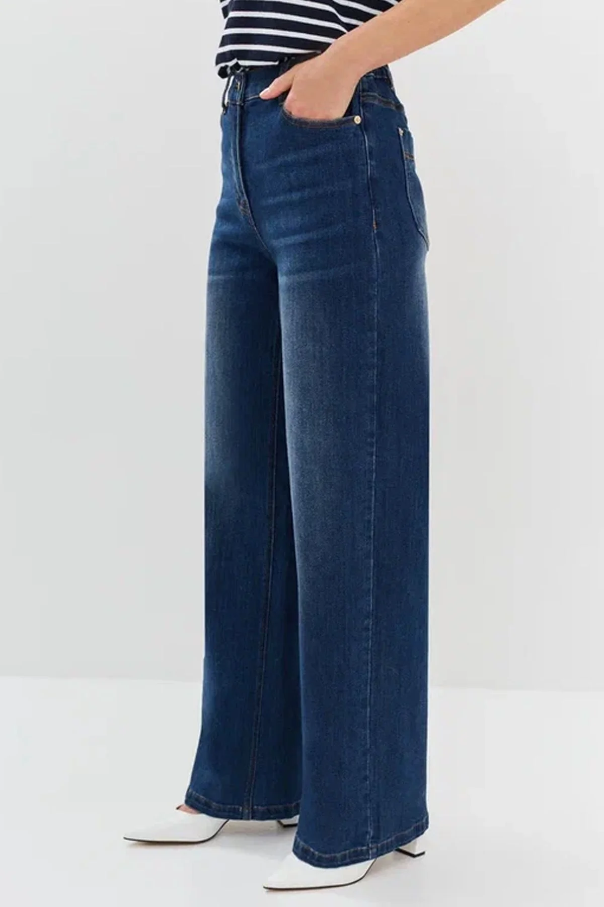 Джинсы из эластичного денима с декоративной цепью, 42р