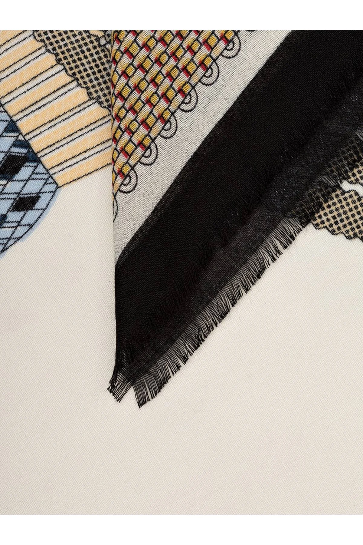 Платок желтый, One