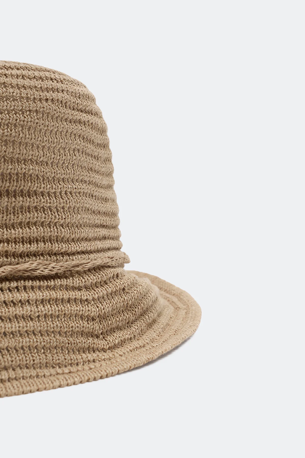 Пляжная плетеная шляпа, One