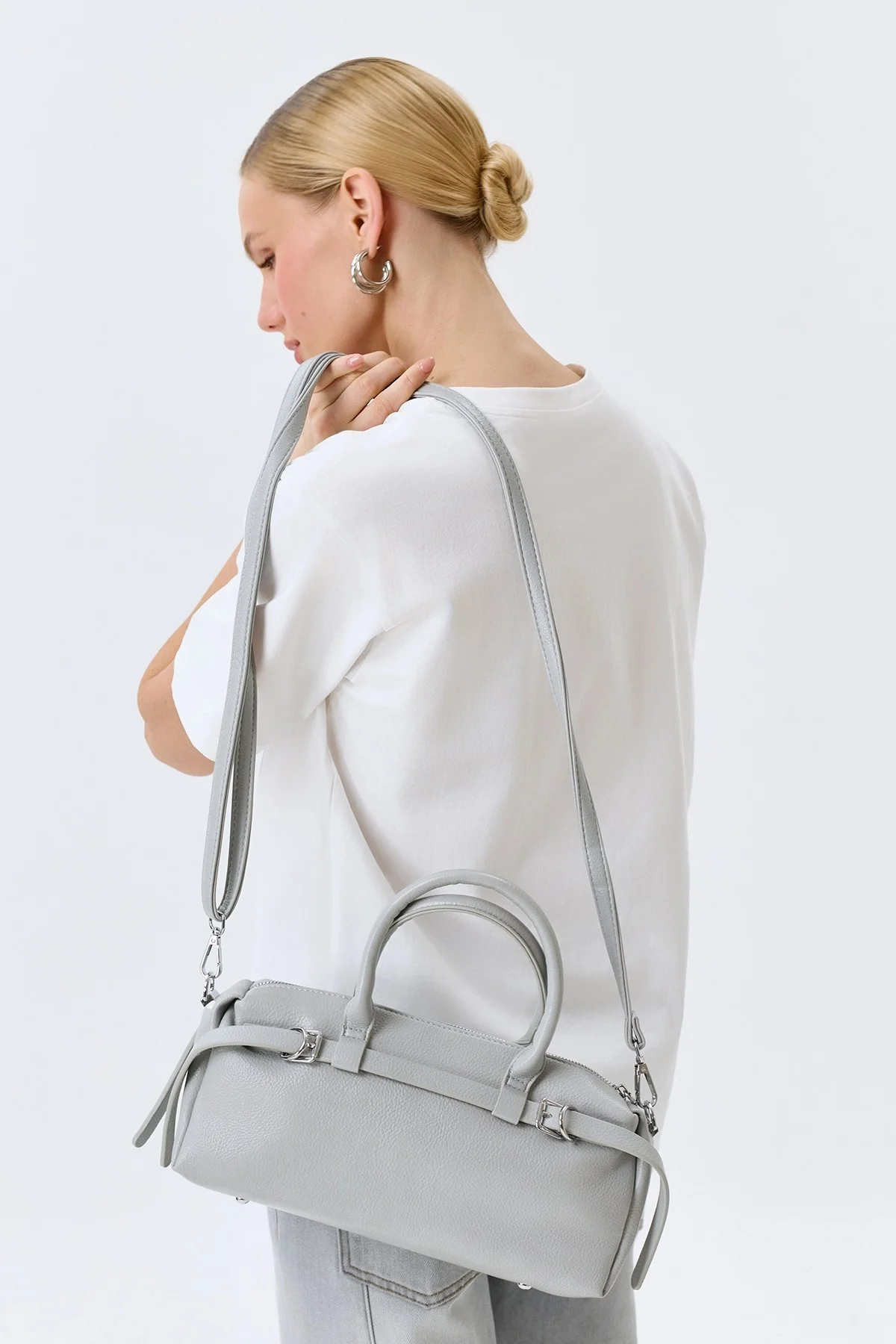 Сумка-багет с декоративными ремешками, One