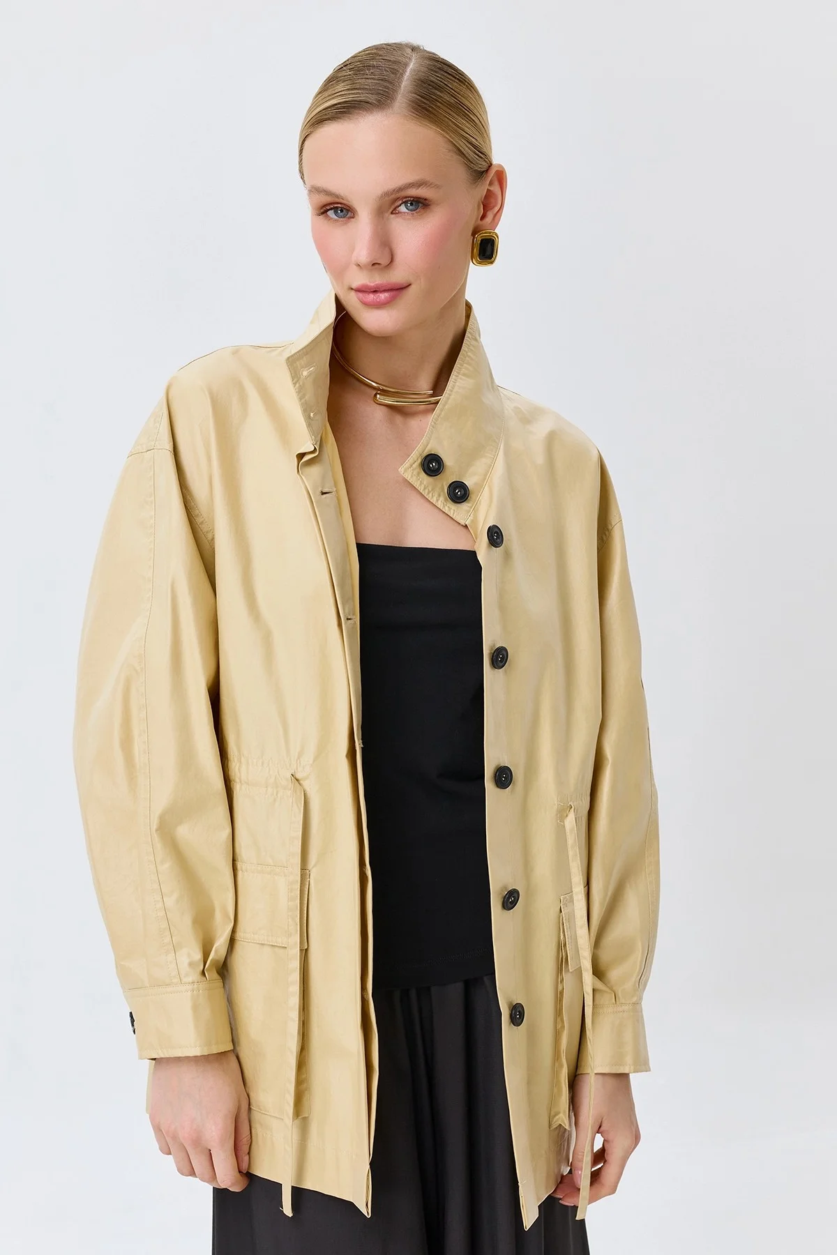 Яркая ветровка из нейлона и хлопка, 48