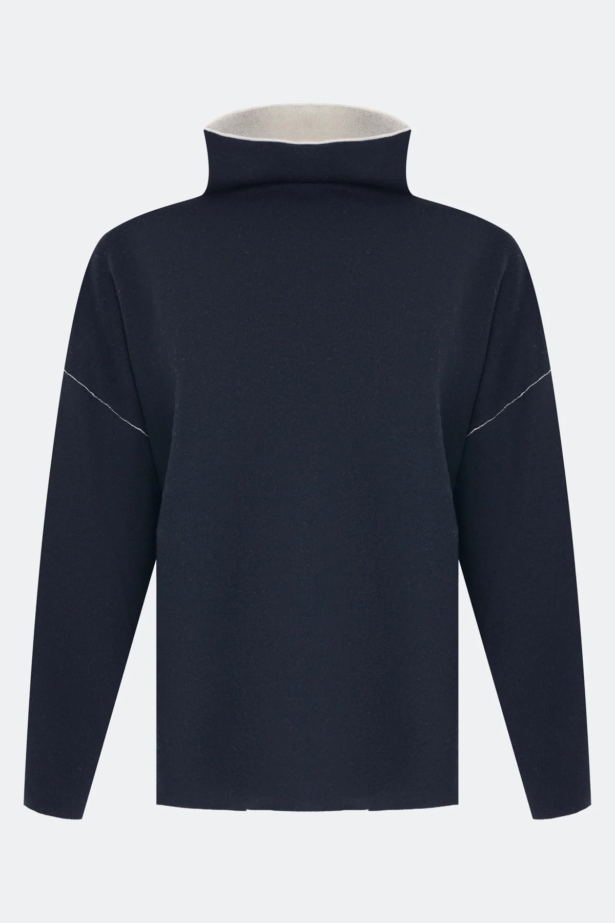 Oversize джемпер с контрастными кантами, 38