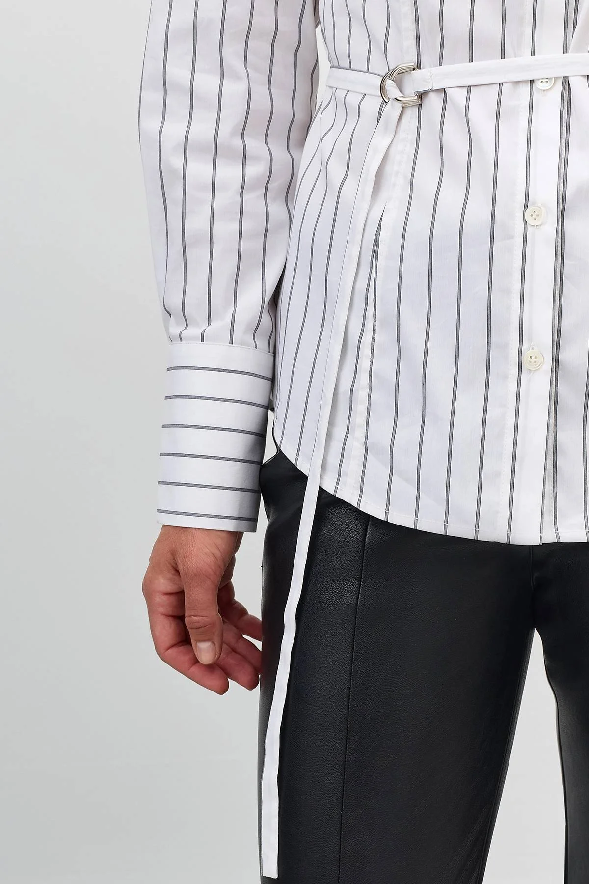 Приталенная рубашка в тонкую полоску, 50 Приталенная рубашка в тонкую полоску, 50